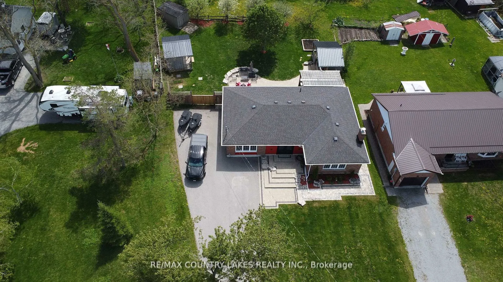 Photo 46 of 653 Simcoe Street, Brock, Beaverton — HOMEH