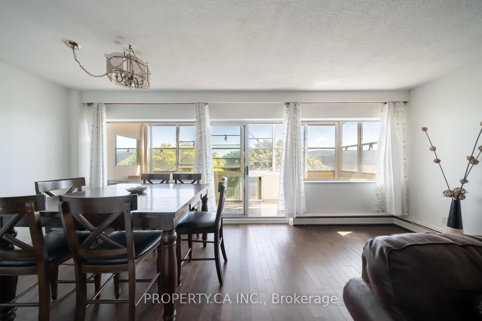 Photo 5 of Unit 404, 45 Westmount Road N, Waterloo, Uptown West — HOMEH