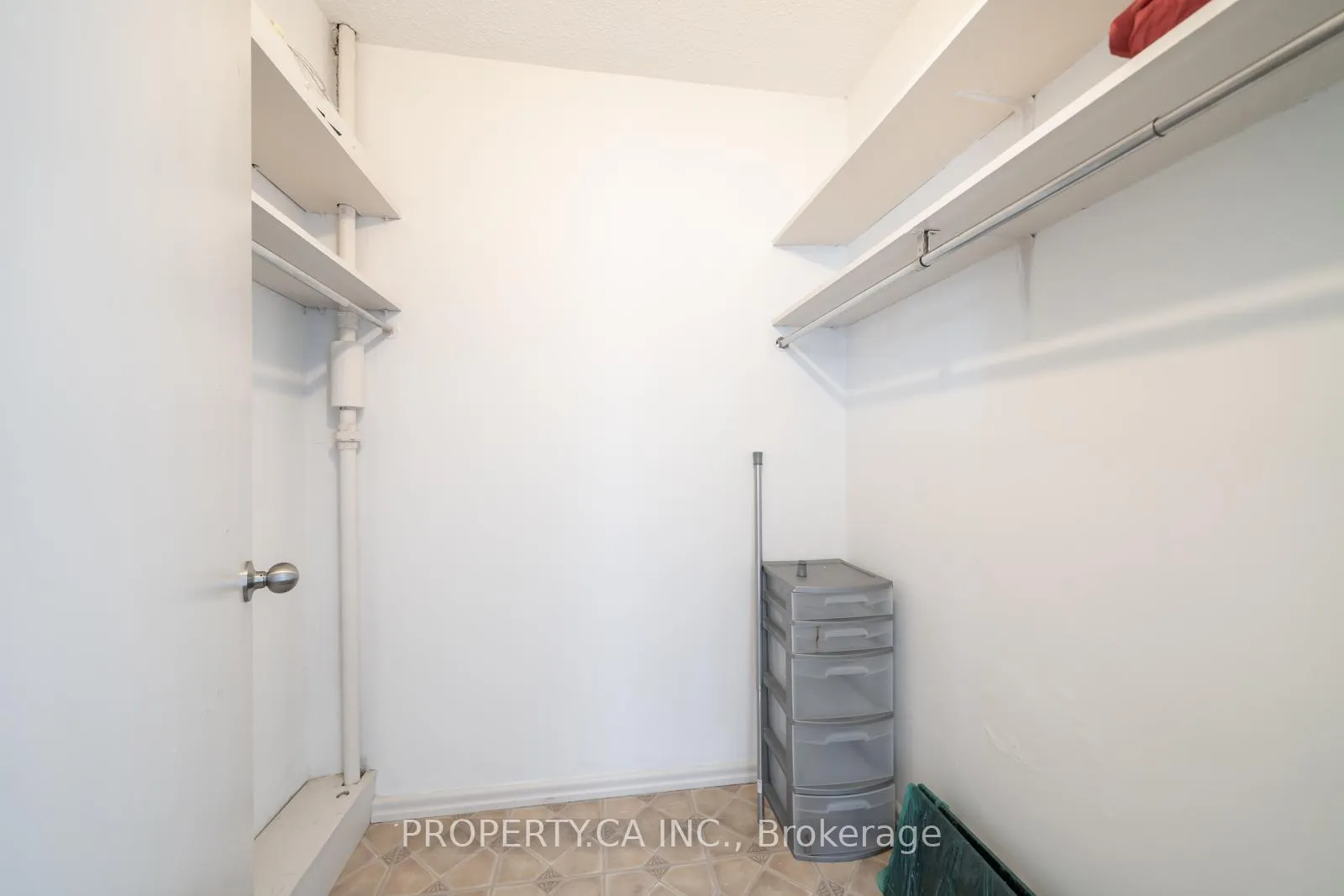 Photo 15 of Unit 404, 45 Westmount Road N, Waterloo, Uptown West — HOMEH