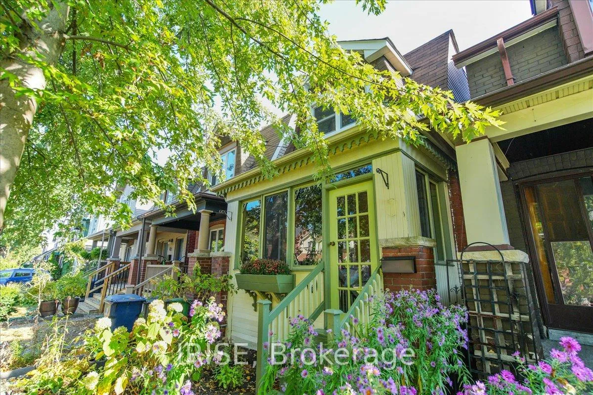 Photo 2 of 61 Chisholm Avenue, Toronto, East End-Danforth — HOMEH