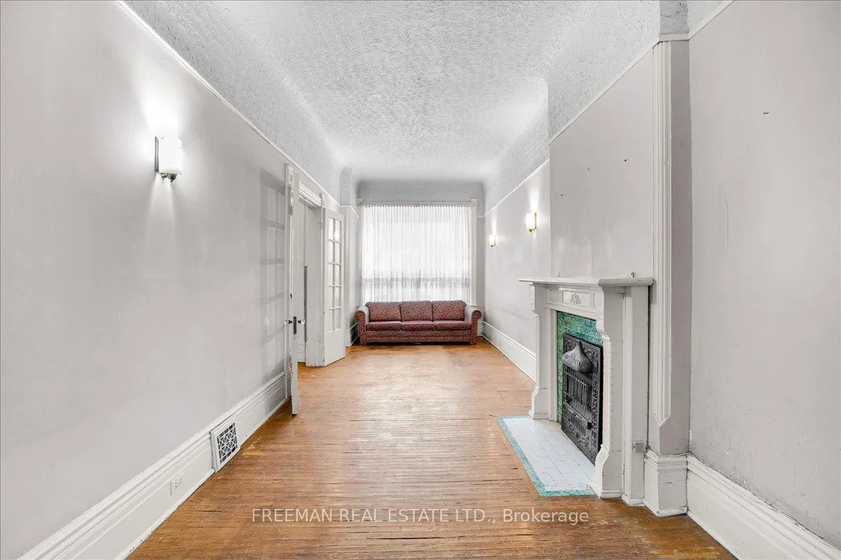 Photo 6 of 116 Brunswick Avenue, Toronto, University — HOMEH
