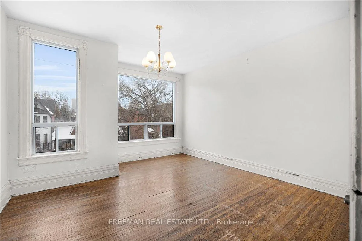 Photo 10 of 116 Brunswick Avenue, Toronto, University — HOMEH