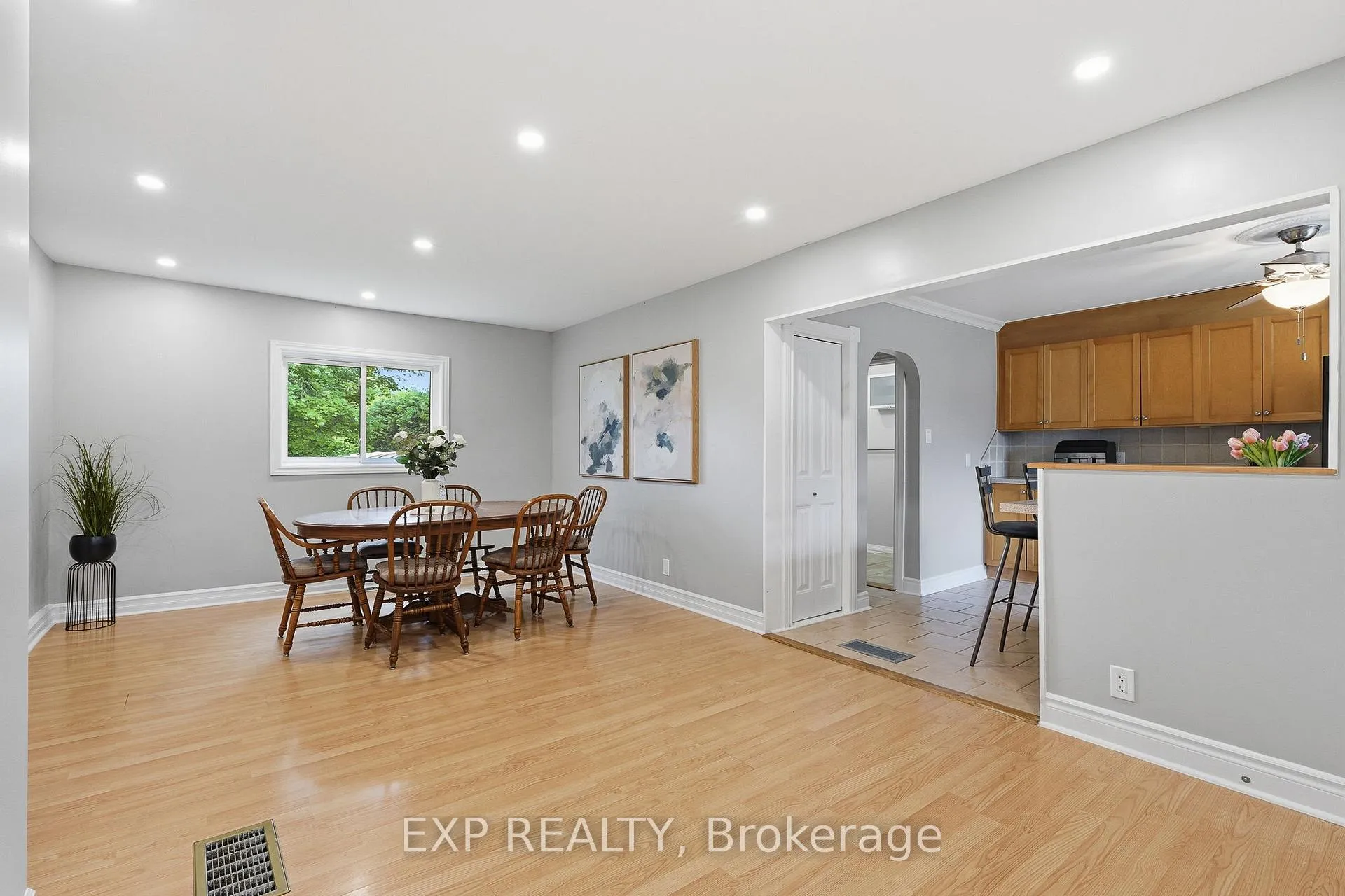 Photo 5 of 1876 Division Street, Ottawa, Vars Village — HOMEH