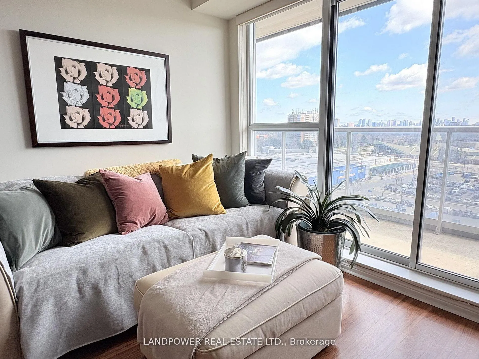Photo 10 of Unit 1116, 15 North Park Road, Vaughan, Beverley Glen — HOMEH