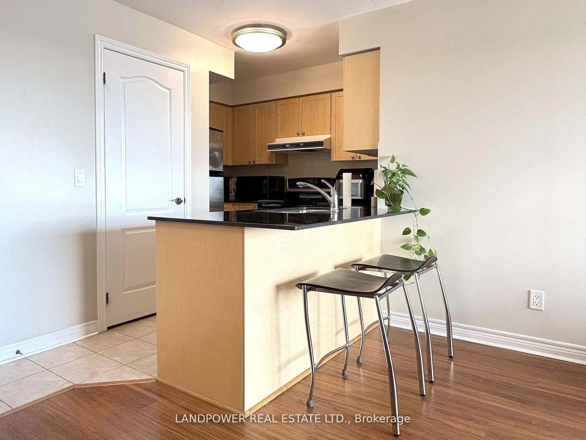 Photo 13 of Unit 1116, 15 North Park Road, Vaughan, Beverley Glen — HOMEH