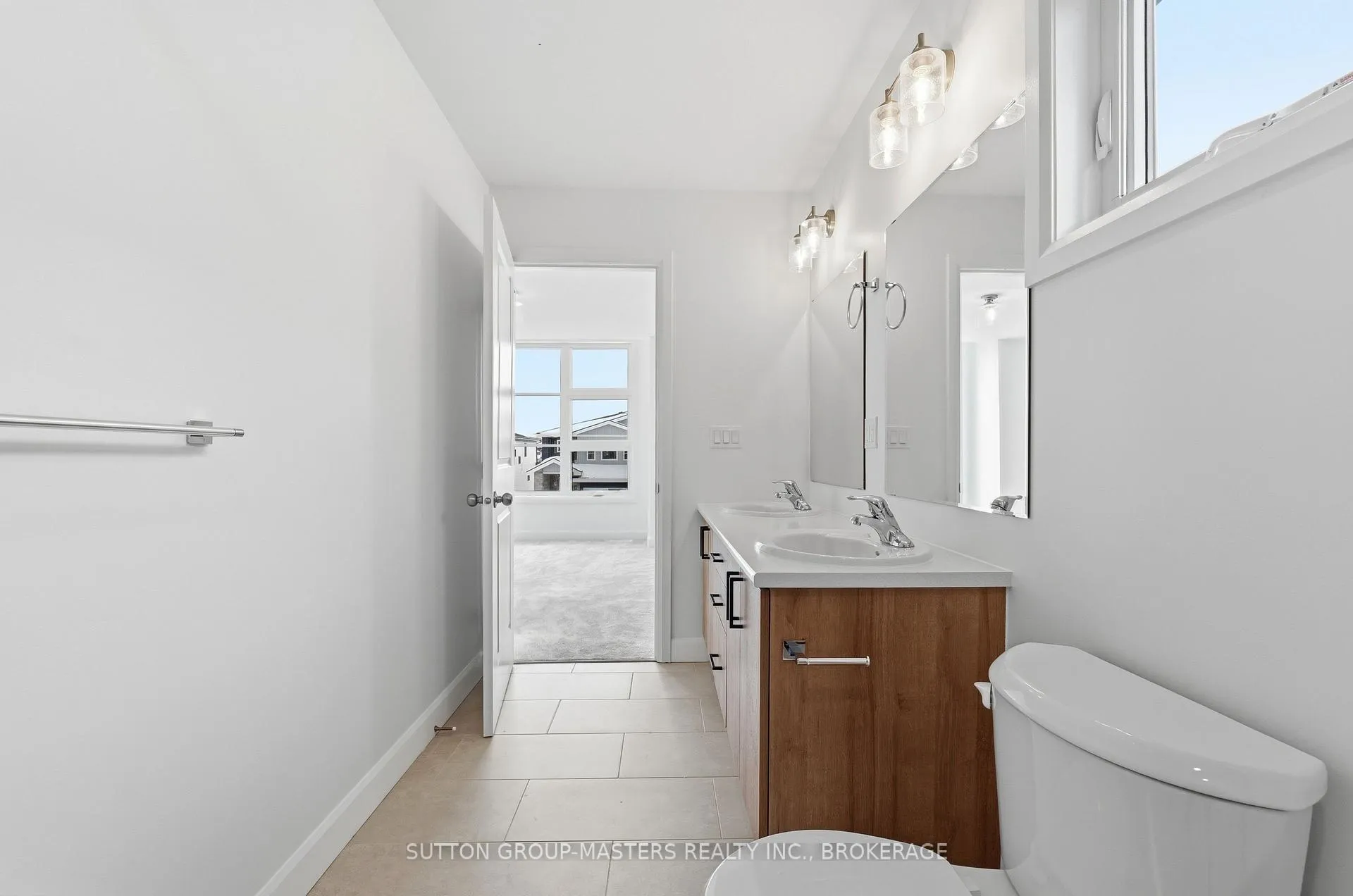 Photo 27 of 218 Superior Drive, Loyalist, Amherstview — HOMEH