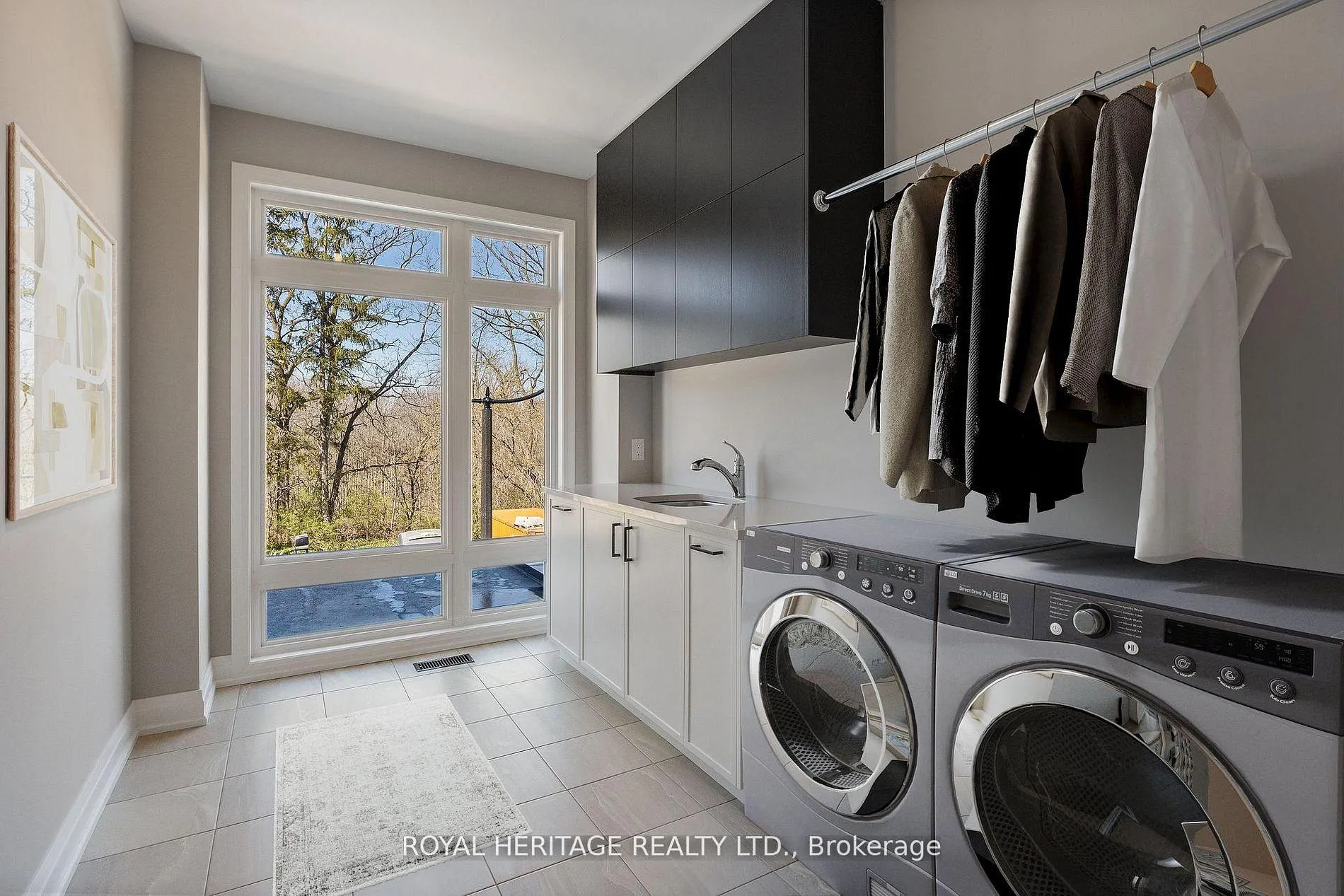 Photo 16 of 25 Inverlynn Way, Whitby, Lynde Creek — HOMEH