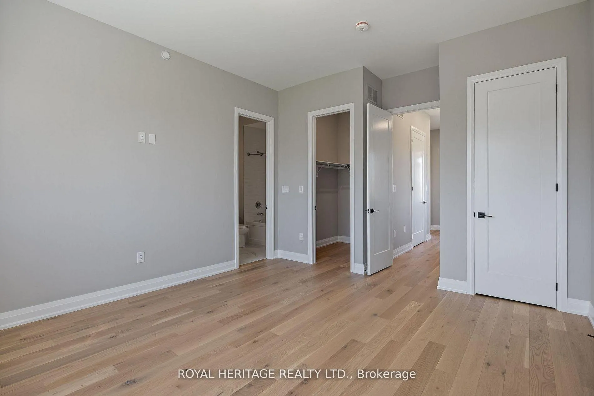 Photo 19 of 25 Inverlynn Way, Whitby, Lynde Creek — HOMEH