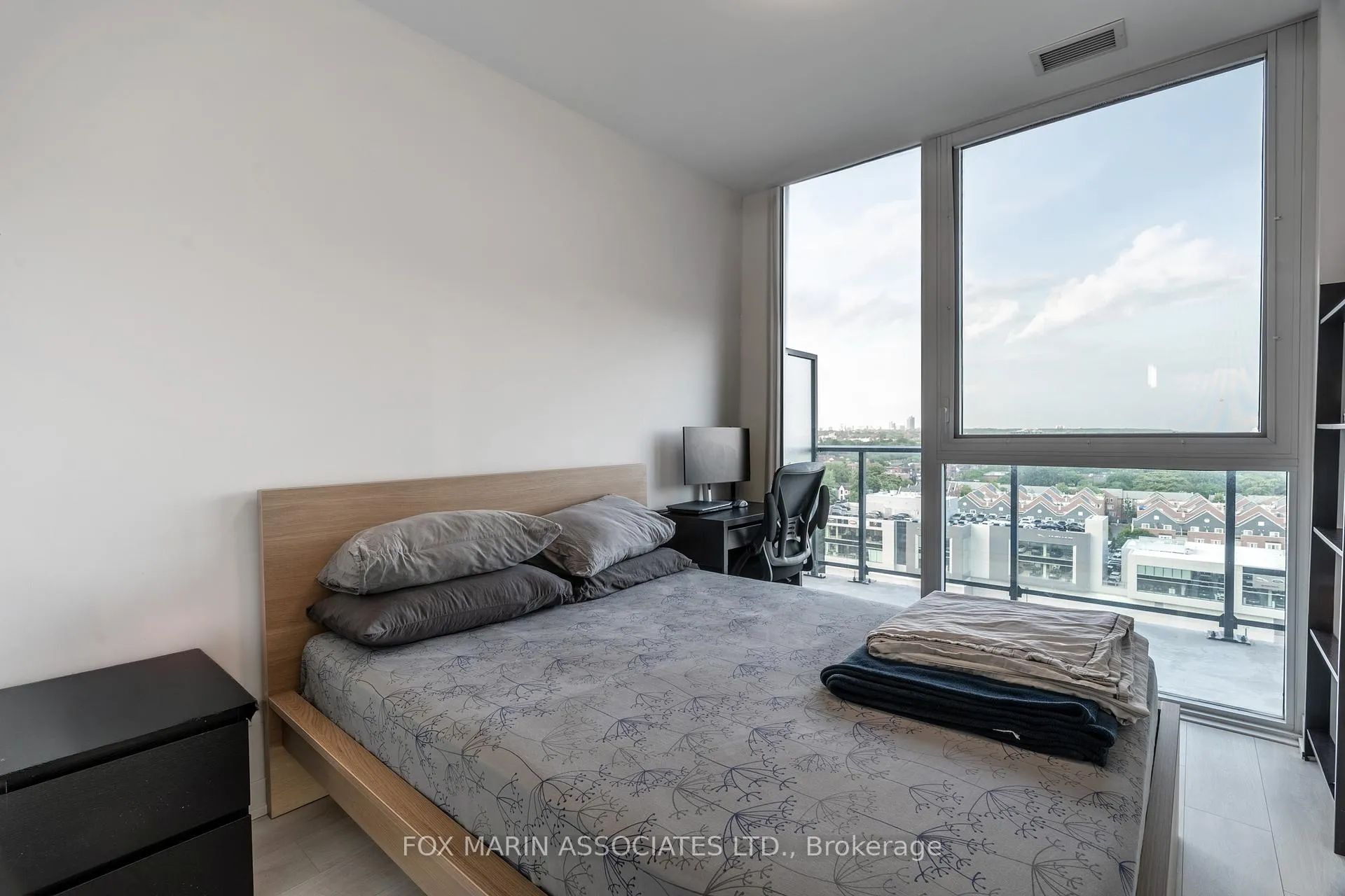 Photo 11 of Unit 1104, 5 Defries Street, Toronto, Regent Park — HOMEH
