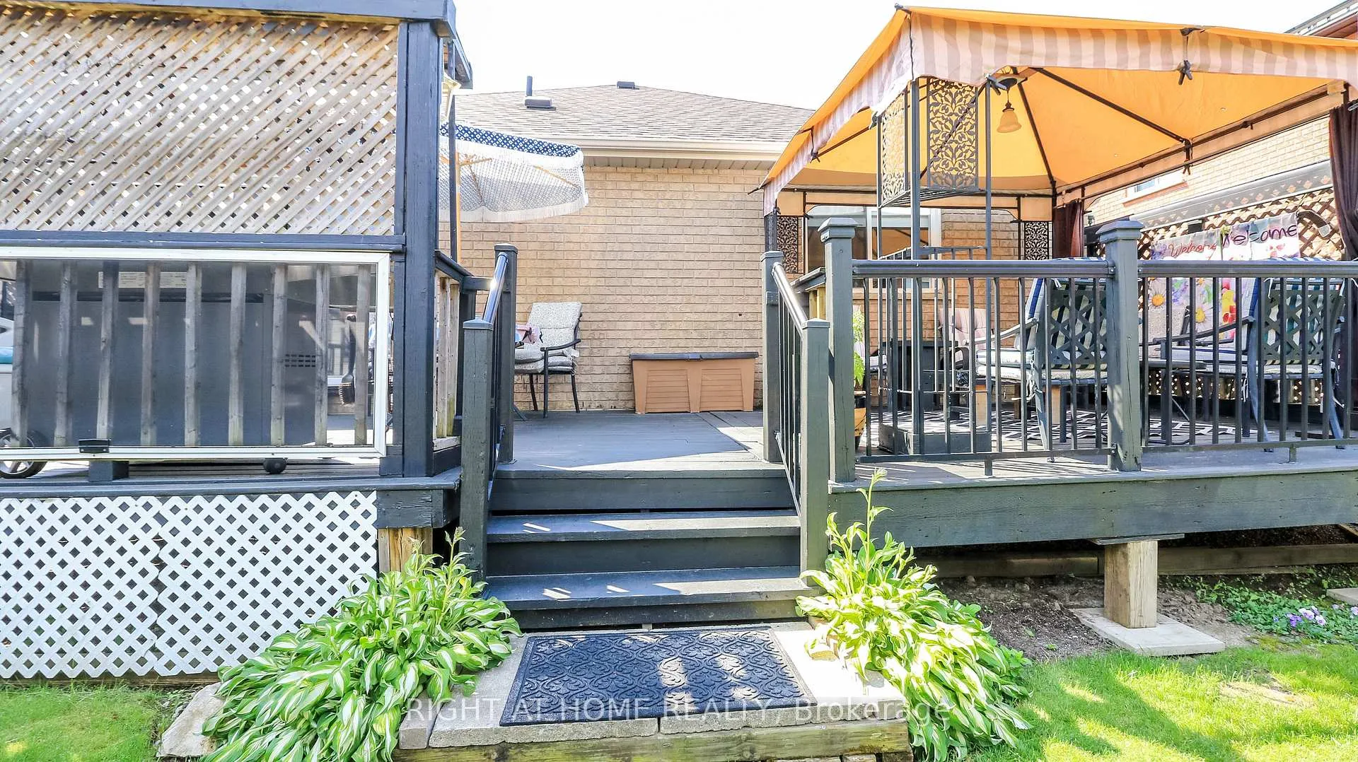 Photo 13 of 36 Benjamin Lane, Barrie, Painswick South — HOMEH