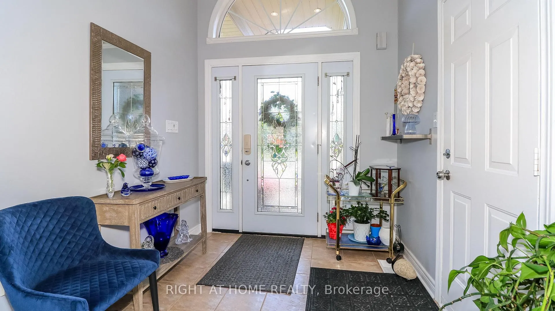 Photo 19 of 36 Benjamin Lane, Barrie, Painswick South — HOMEH