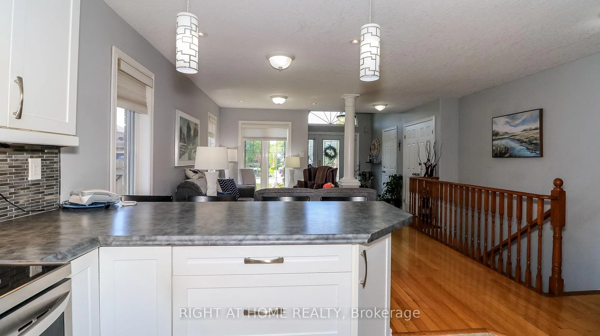 Photo 27 of 36 Benjamin Lane, Barrie, Painswick South — HOMEH