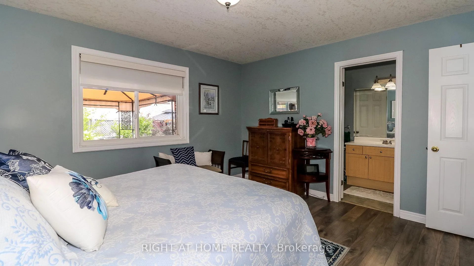 Photo 32 of 36 Benjamin Lane, Barrie, Painswick South — HOMEH