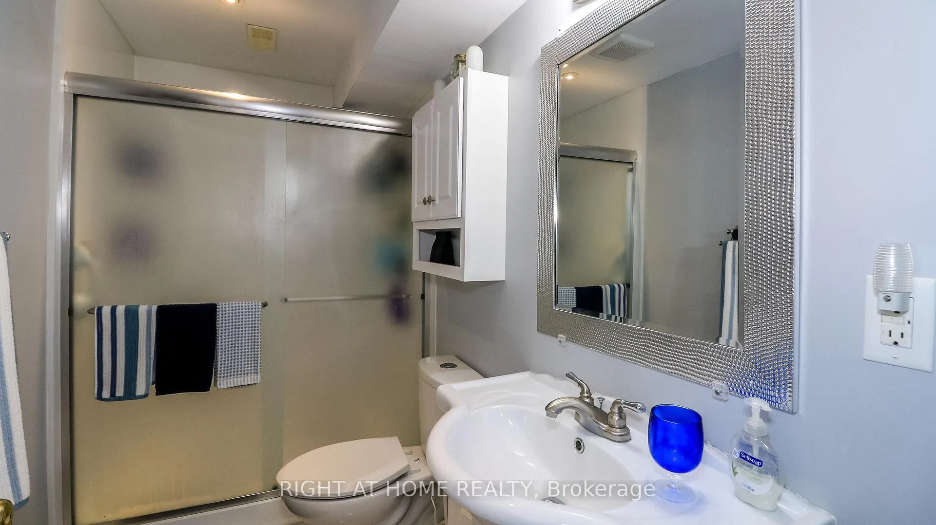 Photo 37 of 36 Benjamin Lane, Barrie, Painswick South — HOMEH