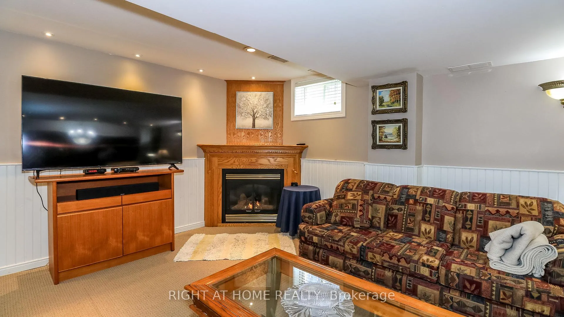 Photo 41 of 36 Benjamin Lane, Barrie, Painswick South — HOMEH