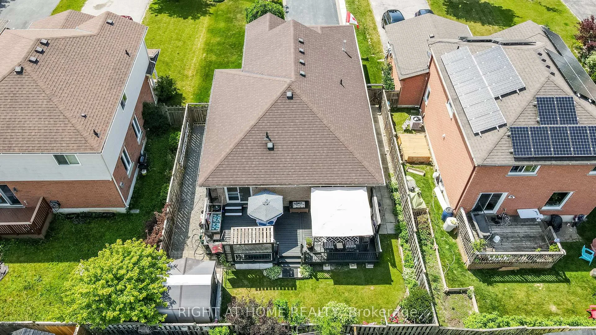 Photo 45 of 36 Benjamin Lane, Barrie, Painswick South — HOMEH
