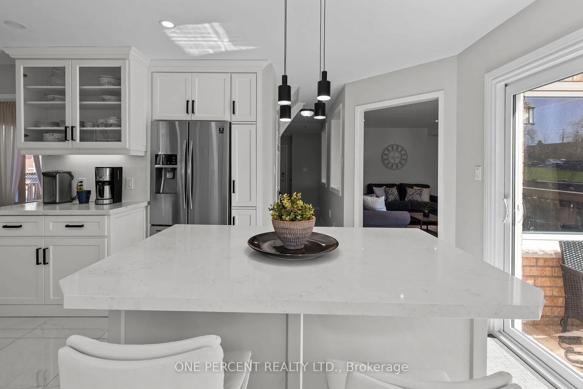Photo 9 of 1 Dixon Court, Barrie, Painswick North — HOMEH