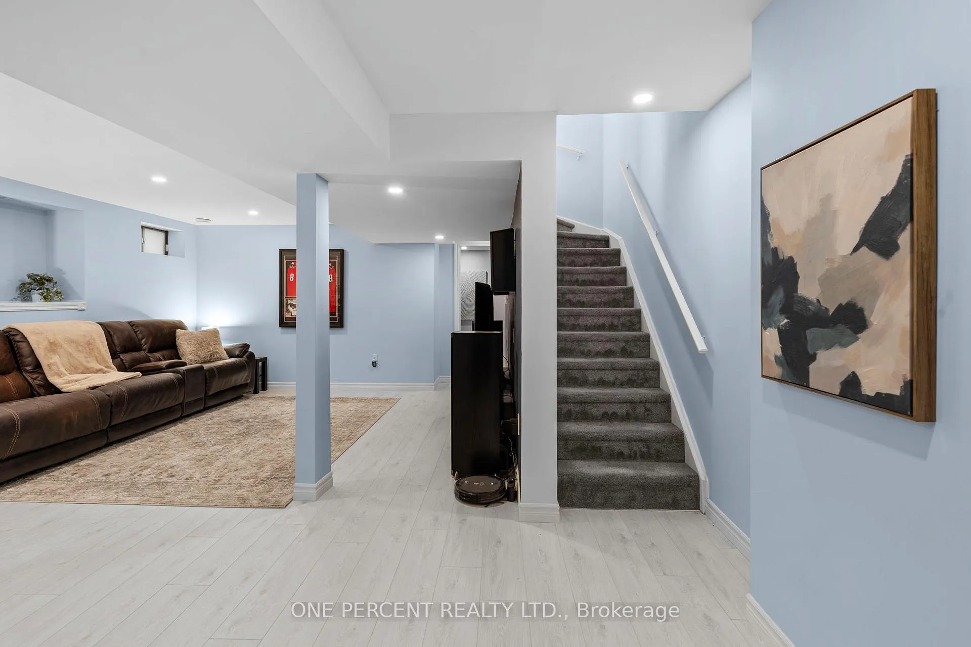 Photo 27 of 1 Dixon Court, Barrie, Painswick North — HOMEH