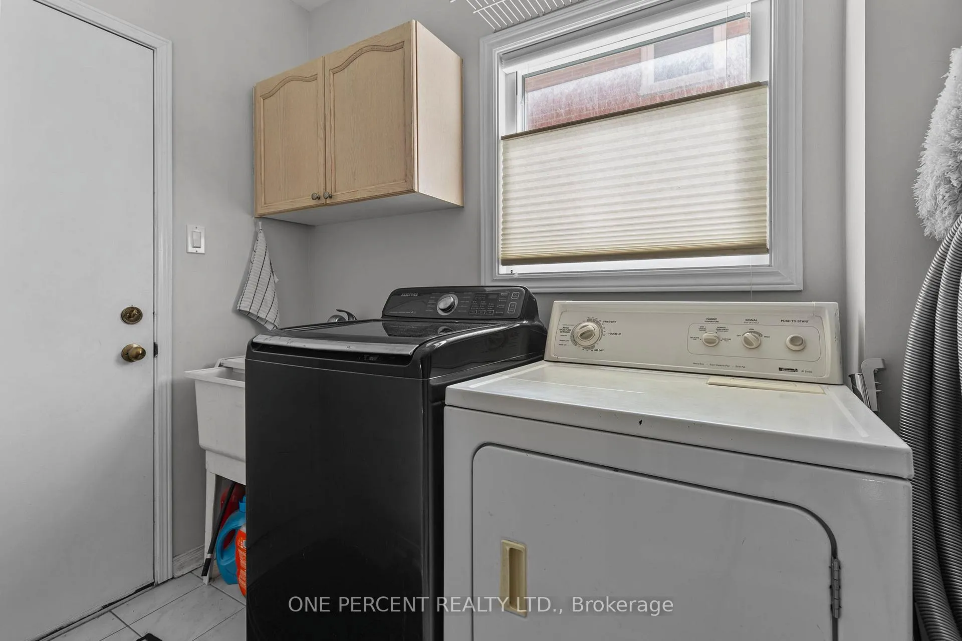 Photo 36 of 1 Dixon Court, Barrie, Painswick North — HOMEH