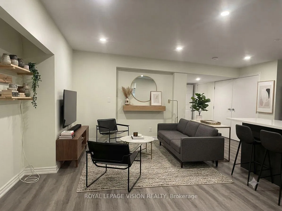 Photo 5 of Unit Bsmt, 25 Gabrielle Crescent, Whitby, Rolling Acres — HOMEH