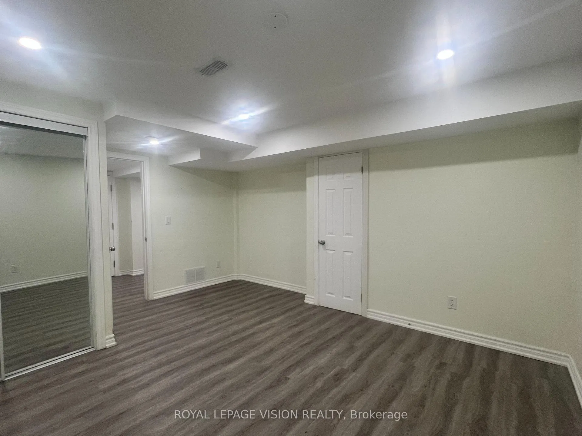 Photo 16 of Unit Bsmt, 25 Gabrielle Crescent, Whitby, Rolling Acres — HOMEH