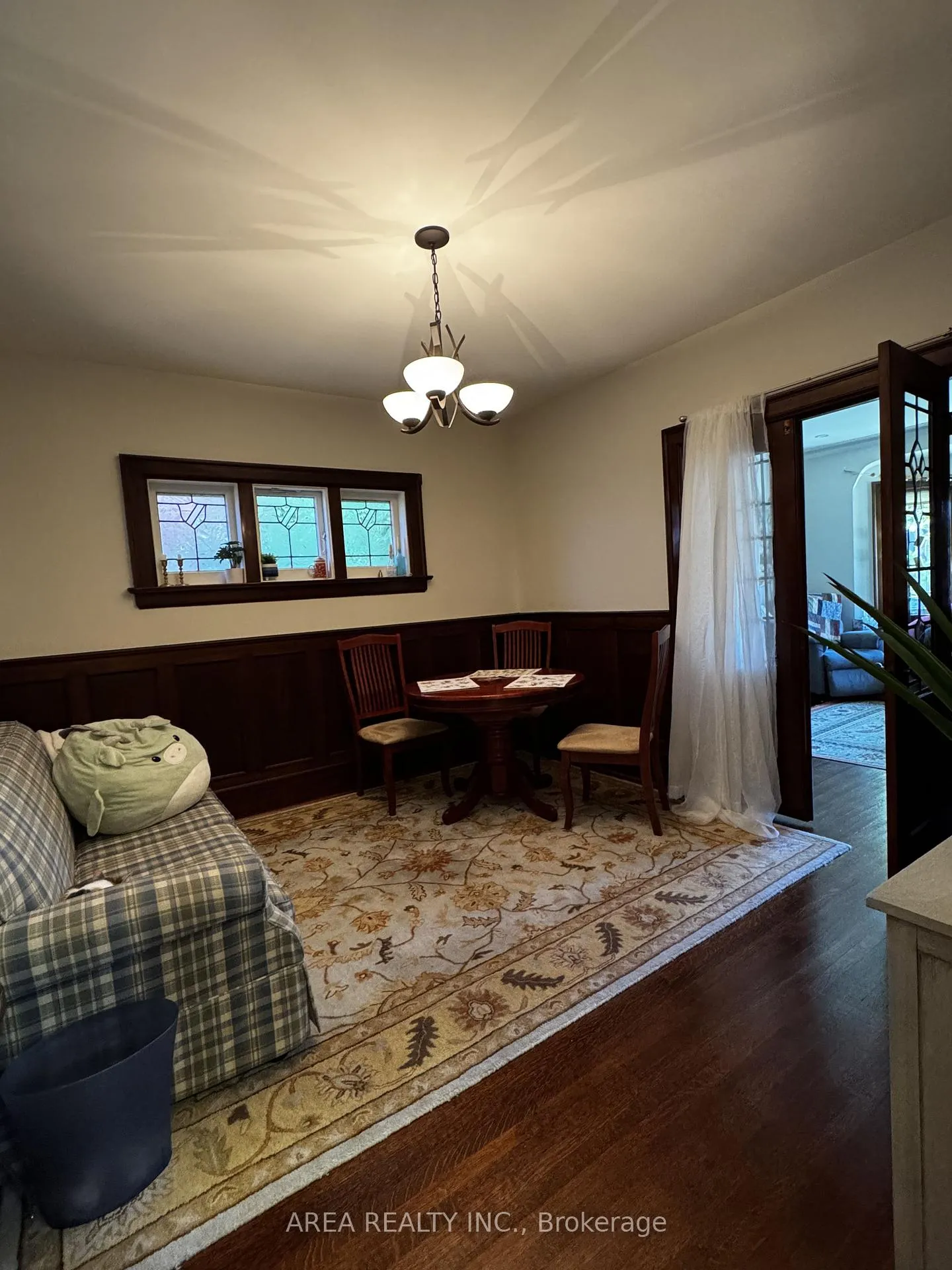 Photo 7 of 81 Humewood Drive, Toronto, Humewood-Cedarvale — HOMEH