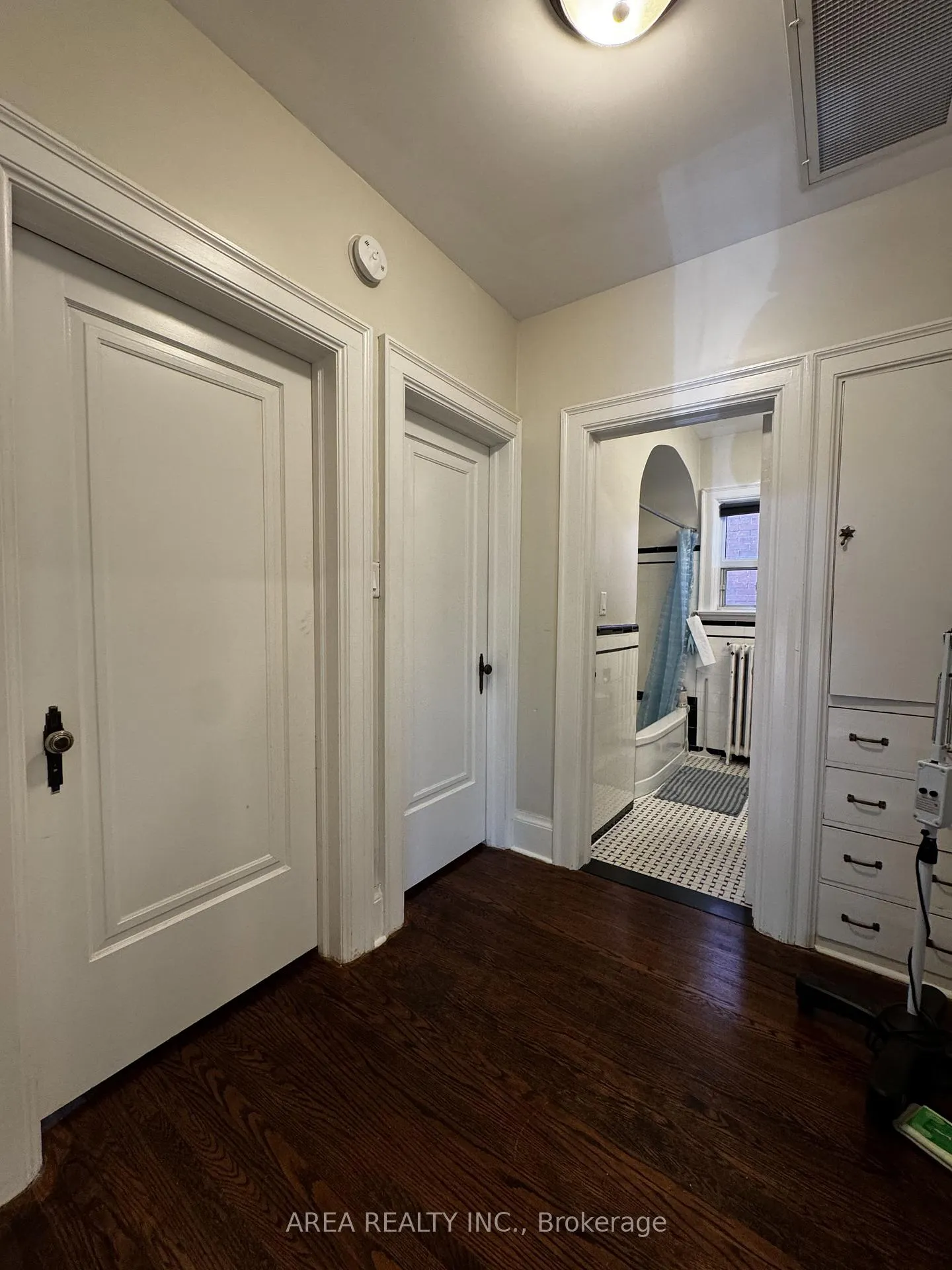 Photo 9 of 81 Humewood Drive, Toronto, Humewood-Cedarvale — HOMEH