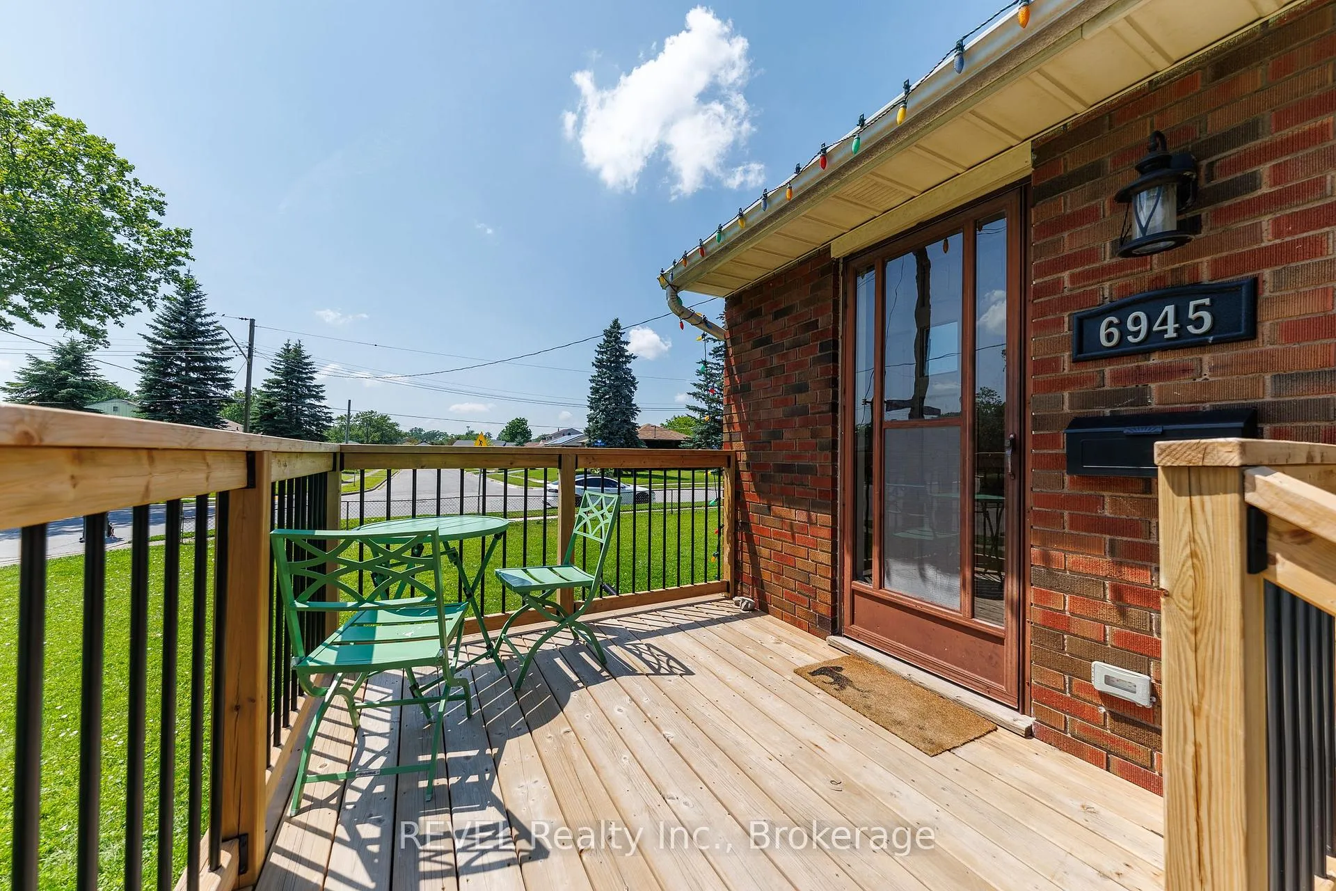 Photo 5 of 6945 Douglas Street, Niagara Falls, Arad/Fallsview — HOMEH