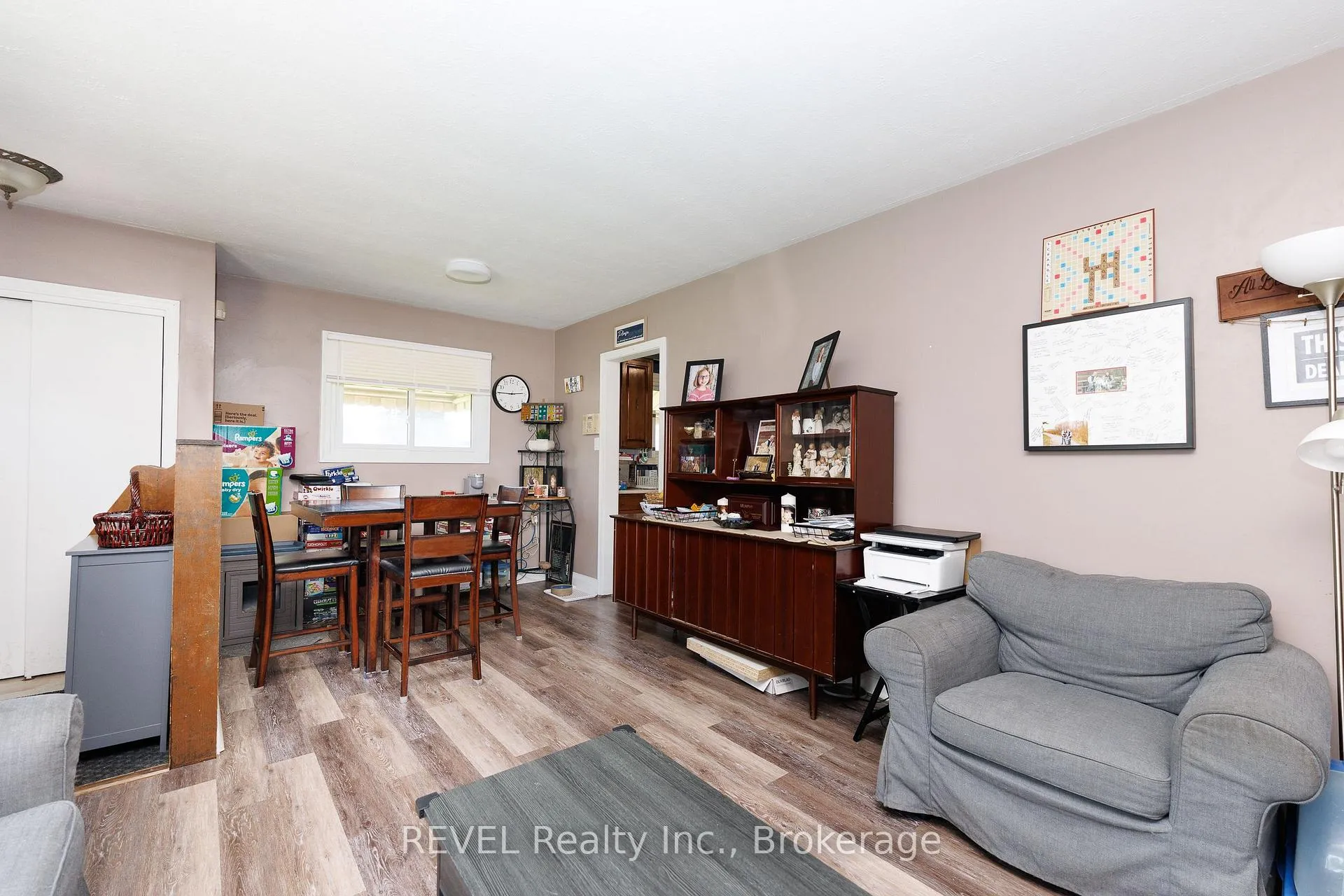 Photo 7 of 6945 Douglas Street, Niagara Falls, Arad/Fallsview — HOMEH