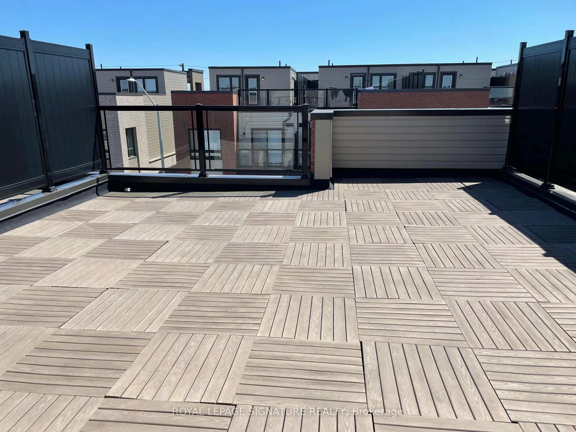 Photo 23 of Unit 11, 20 WoodStream Drive, Etobicoke, West Humber-Clairville — HOMEH