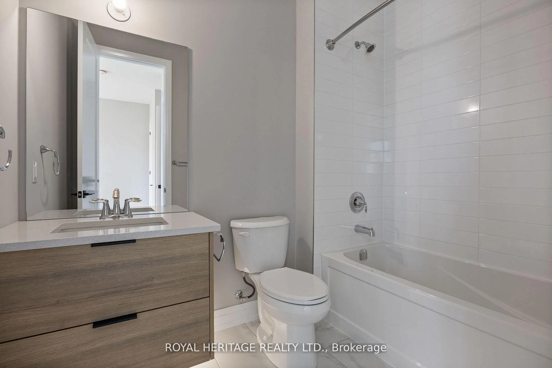 Photo 18 of 23 Inverlynn Way, Whitby, Lynde Creek — HOMEH