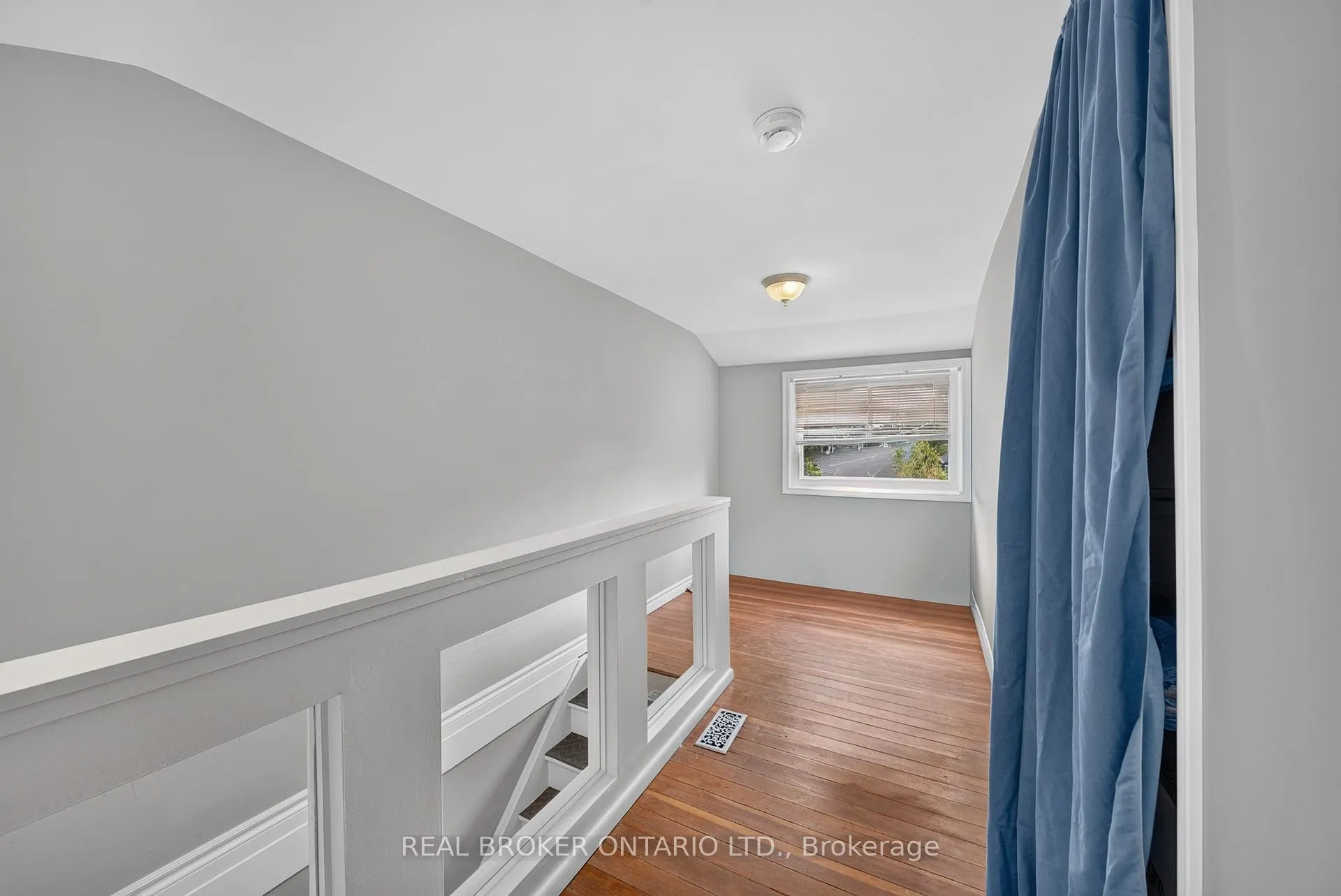Photo 13 of 22 Edith Street, St. Catharines, Western Hill — HOMEH