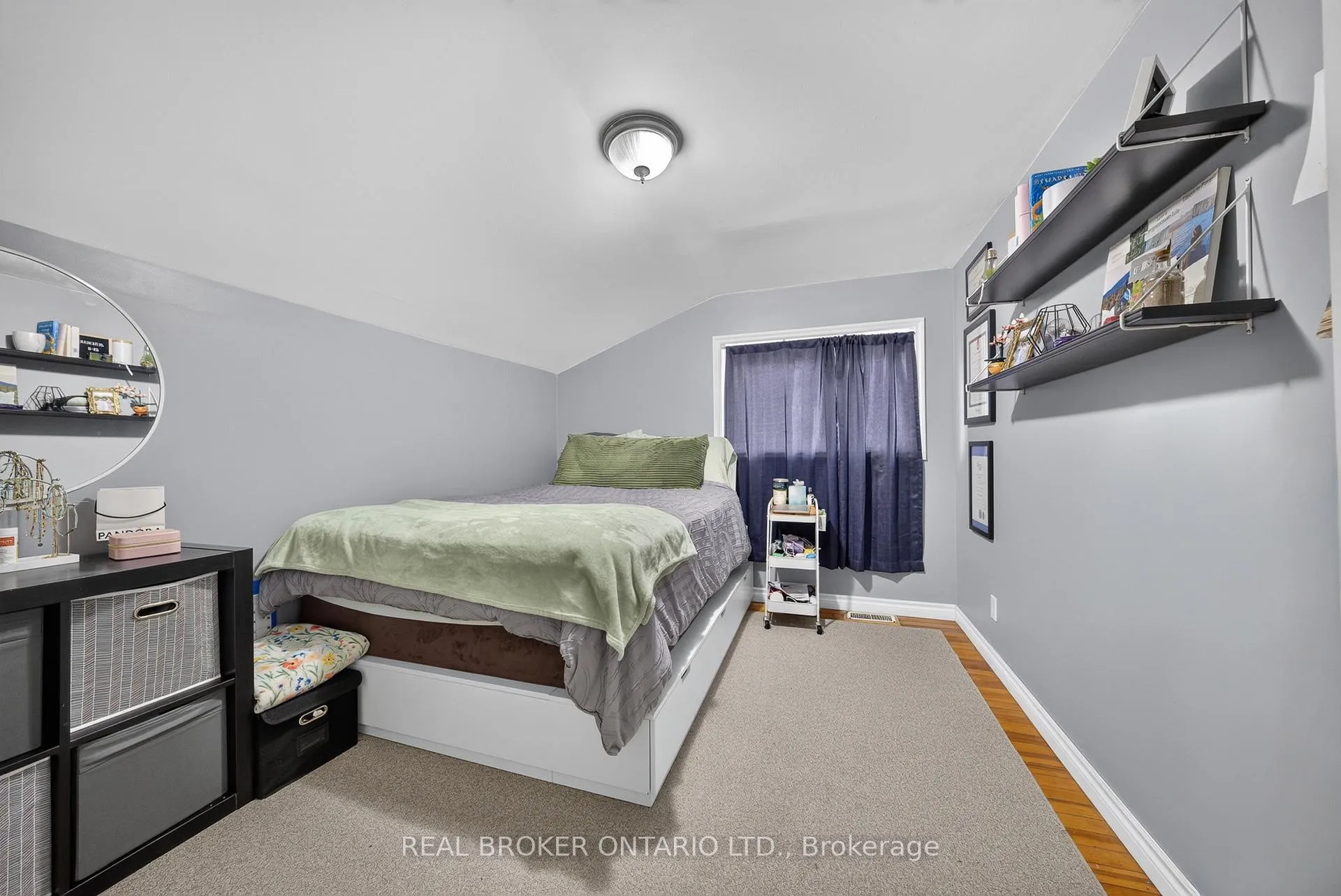 Photo 16 of 22 Edith Street, St. Catharines, Western Hill — HOMEH