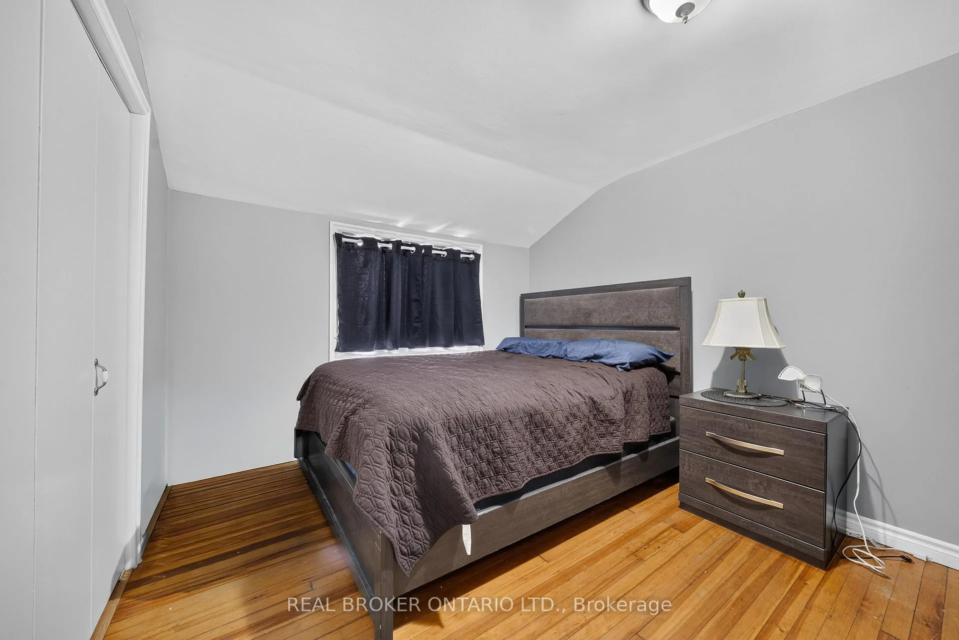 Photo 18 of 22 Edith Street, St. Catharines, Western Hill — HOMEH
