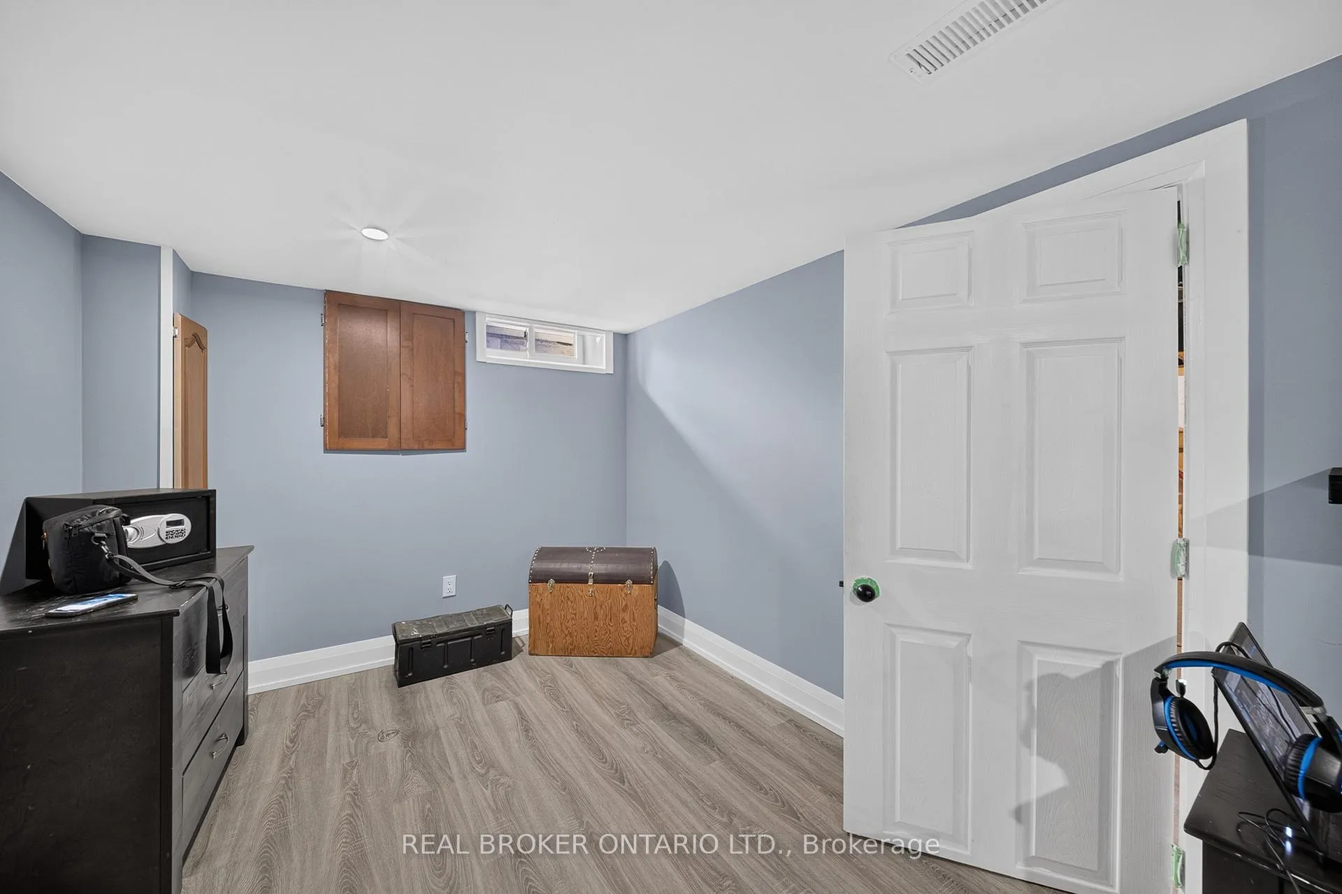 Photo 20 of 22 Edith Street, St. Catharines, Western Hill — HOMEH