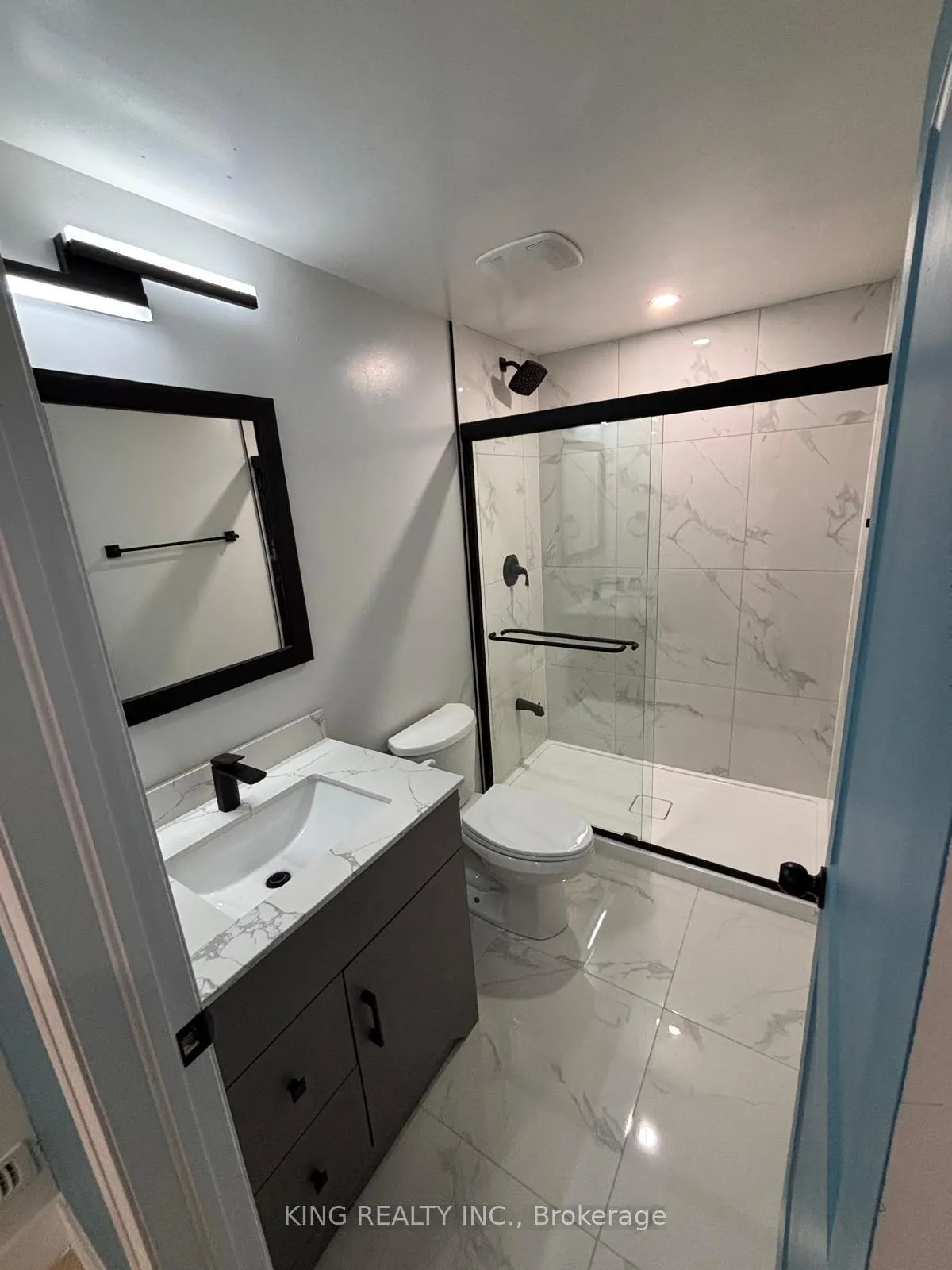 Photo 12 of 1389 Twilite Boulevard, London, North S — HOMEH