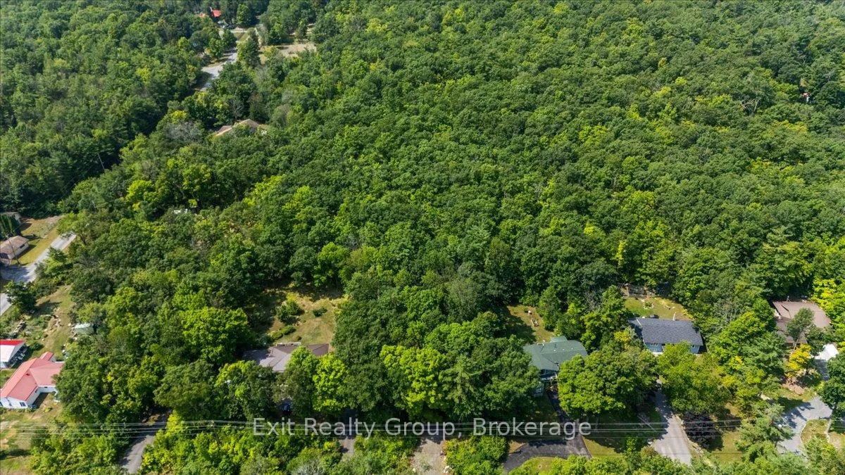 Photo 3 of 143 Marble Point Road, Marmora and Lake, Marmora Ward — HOMEH