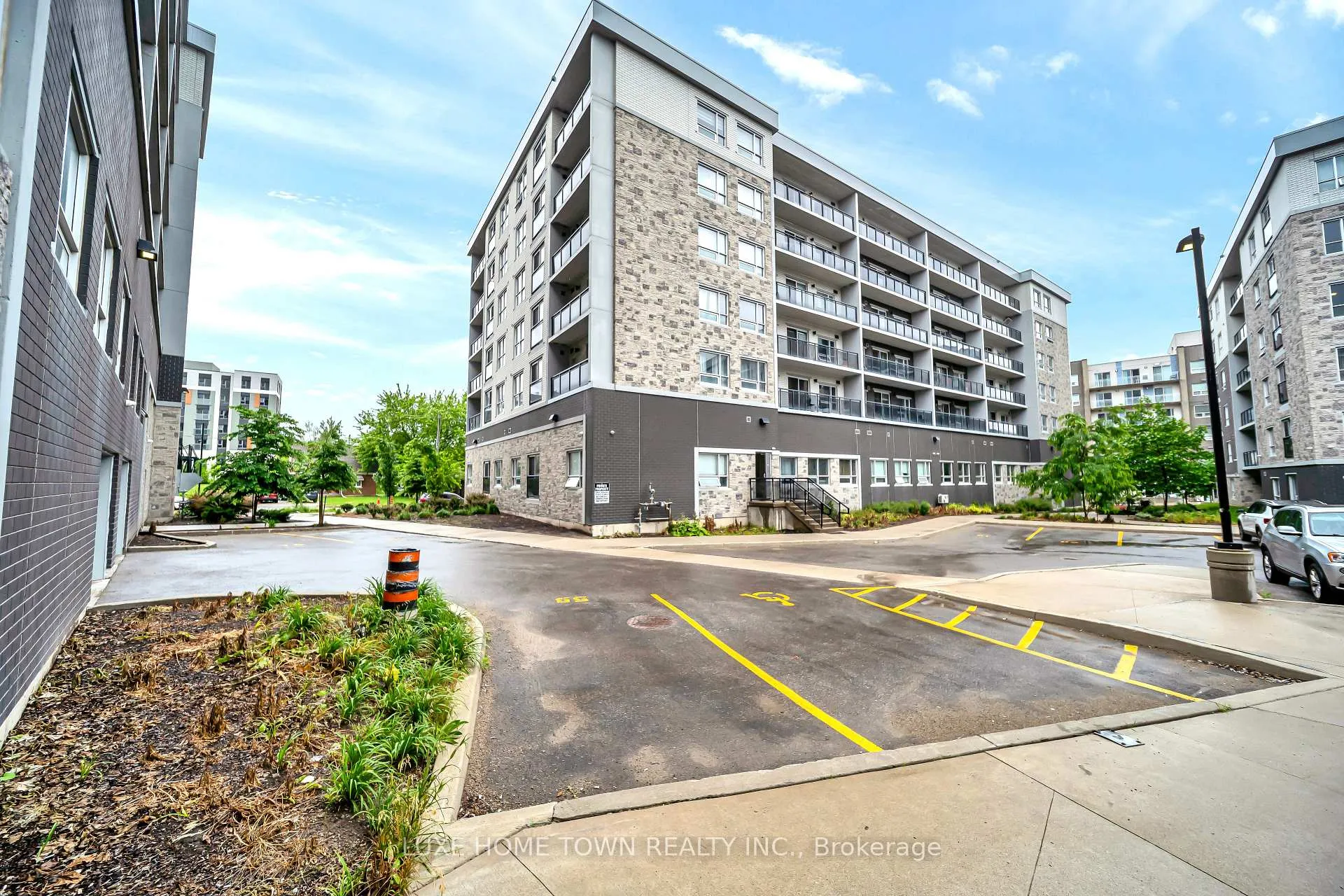 Photo 40 of Unit G104, 275 Larch Street, Waterloo, Beechwood/University — HOMEH
