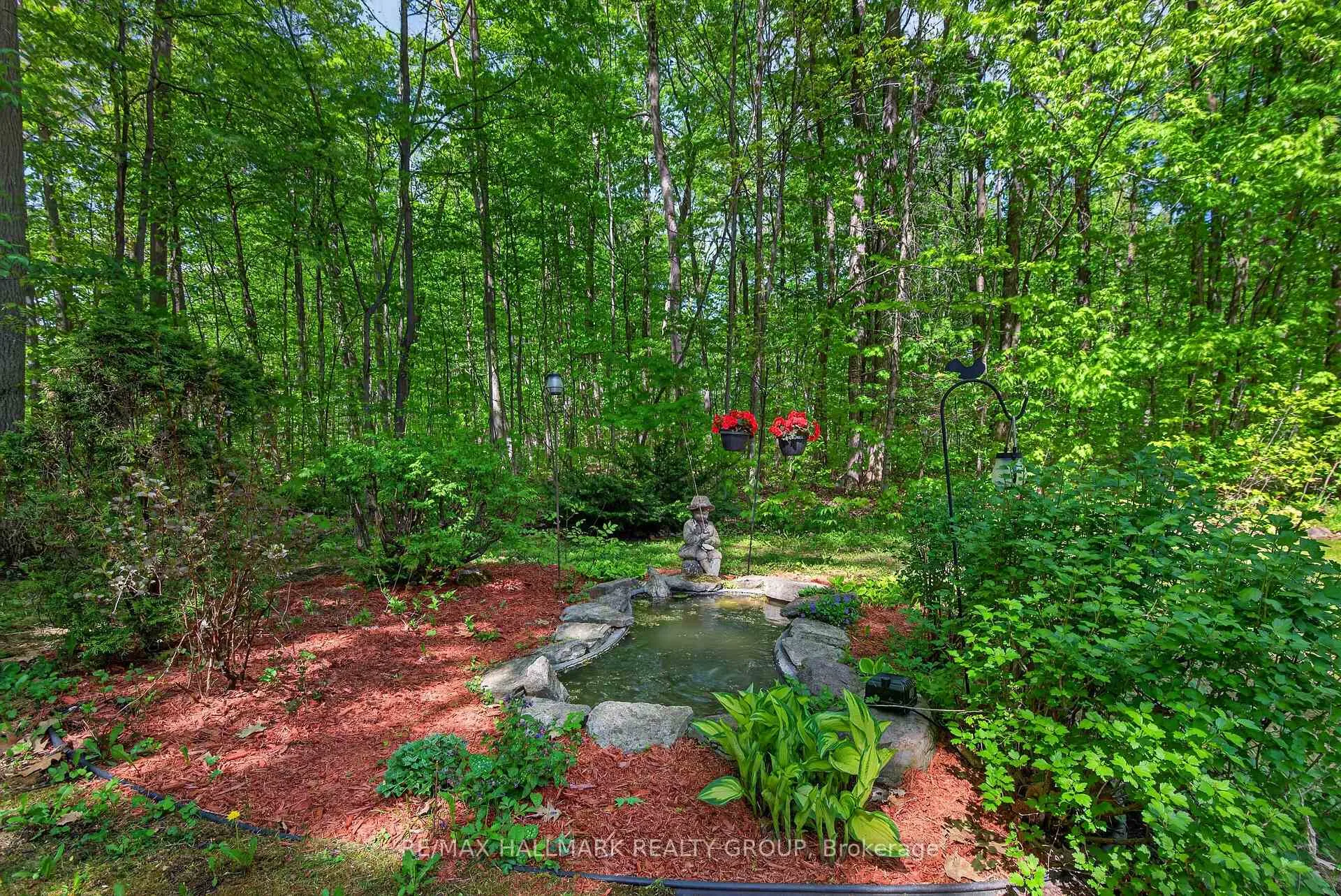 Photo 46 of 1372 Jules Leger Drive, Ottawa, Cumberland Ridge — HOMEH