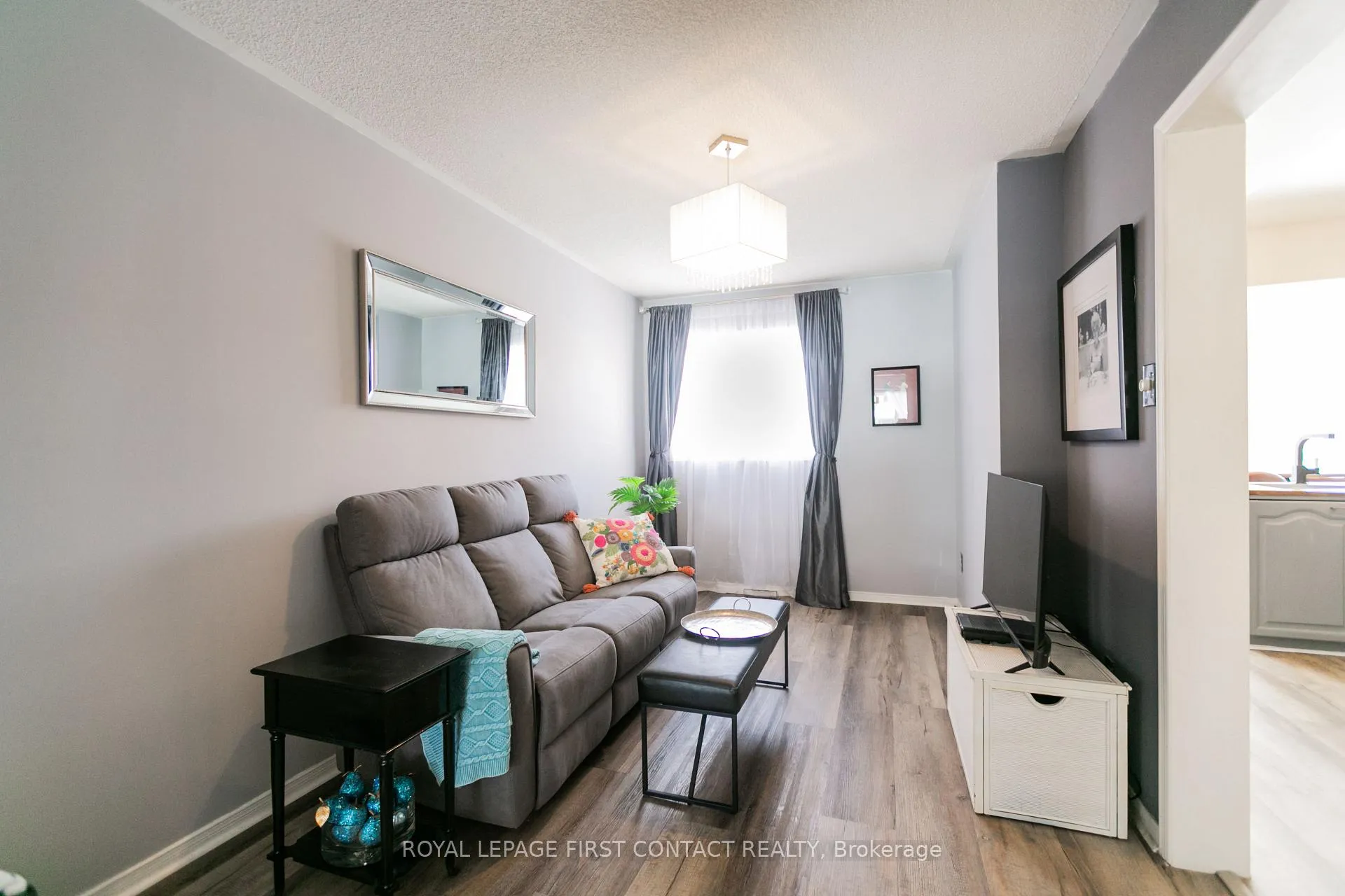 Photo 17 of 13 Irwin Drive, Barrie, Northwest — HOMEH