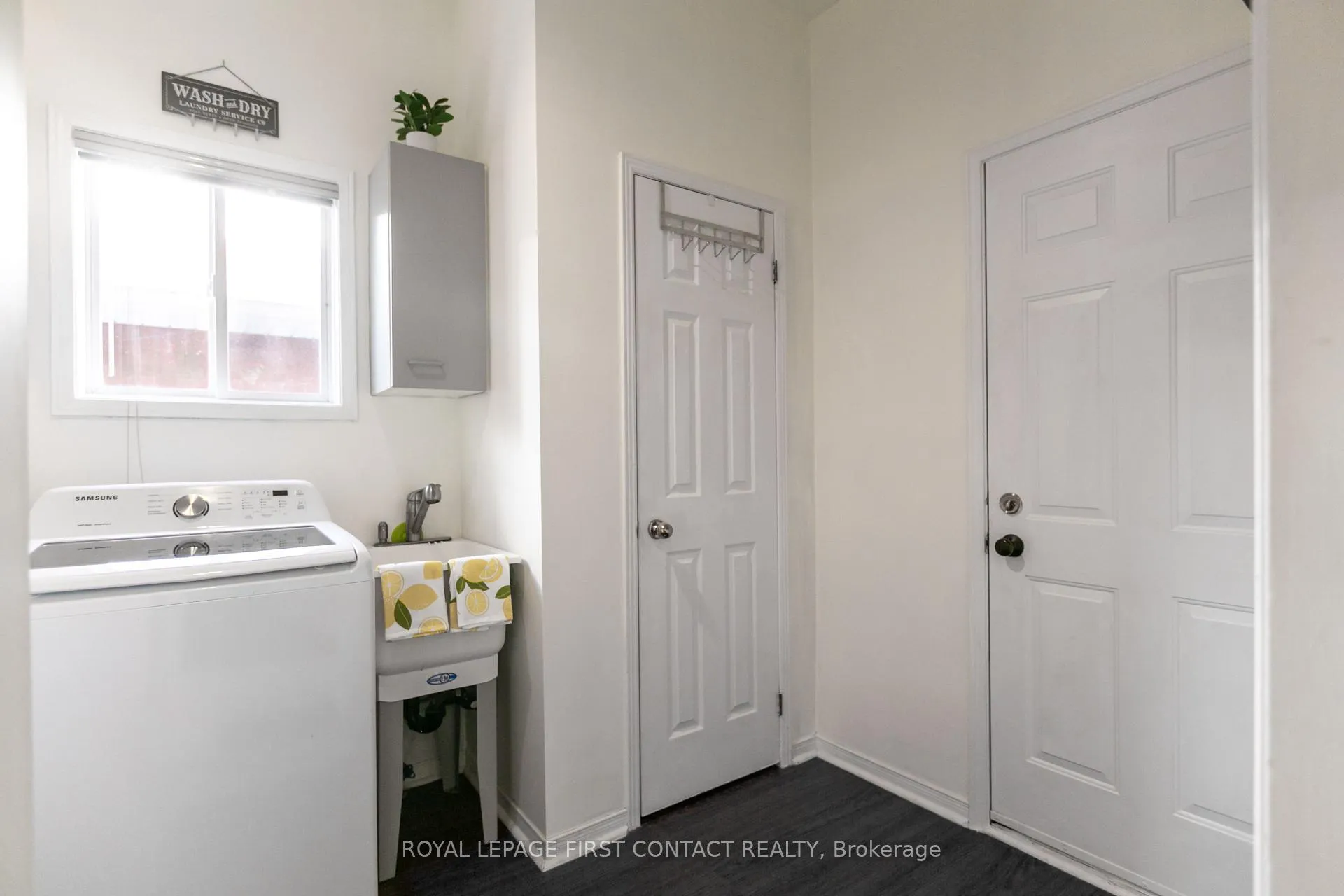 Photo 19 of 13 Irwin Drive, Barrie, Northwest — HOMEH