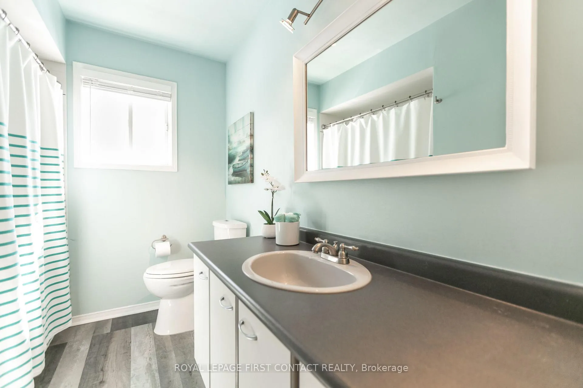 Photo 29 of 13 Irwin Drive, Barrie, Northwest — HOMEH