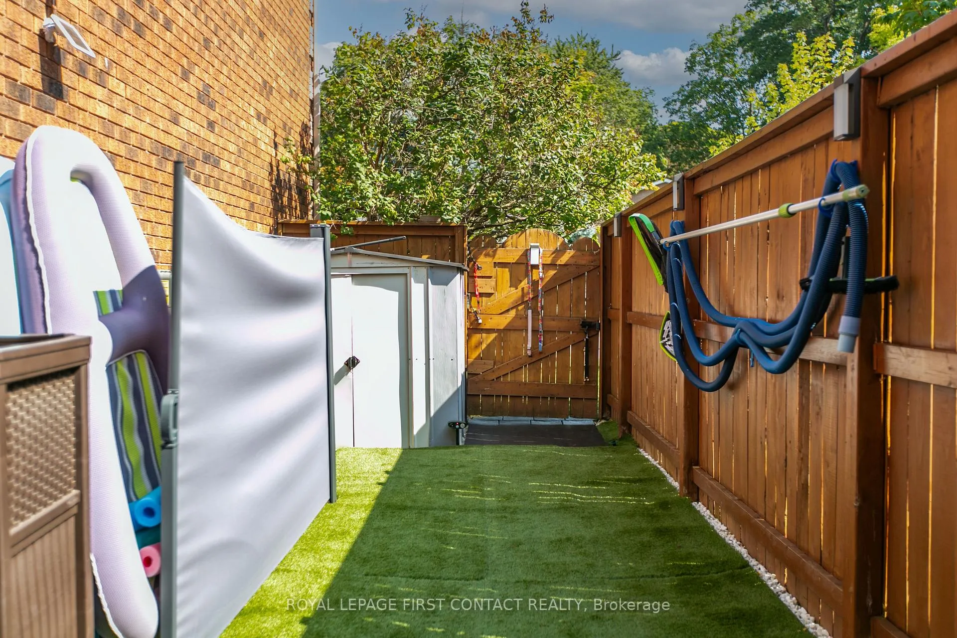 Photo 38 of 13 Irwin Drive, Barrie, Northwest — HOMEH