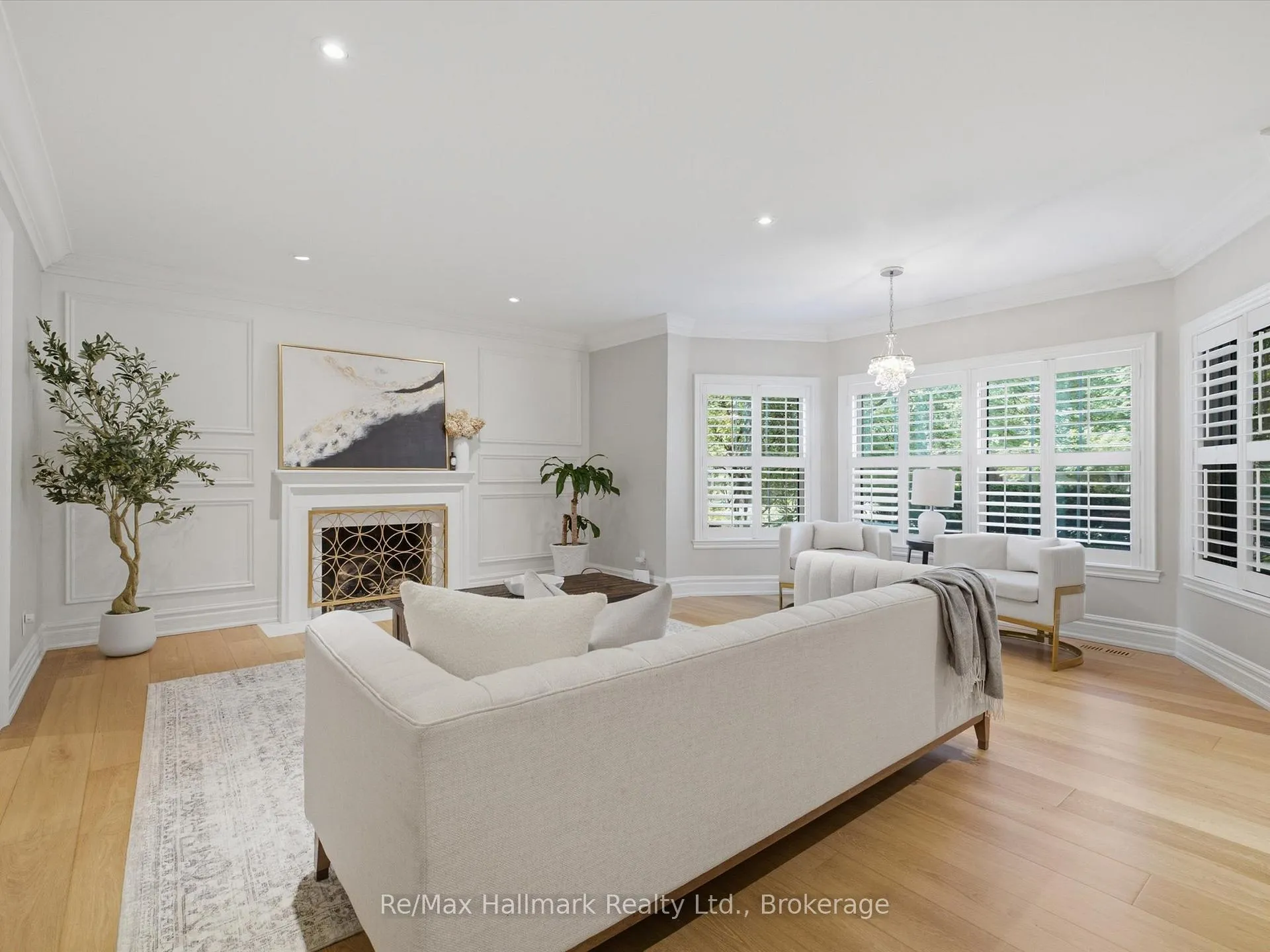 Photo 5 of 153 Cairncroft Road, Oakville, Morrison — HOMEH