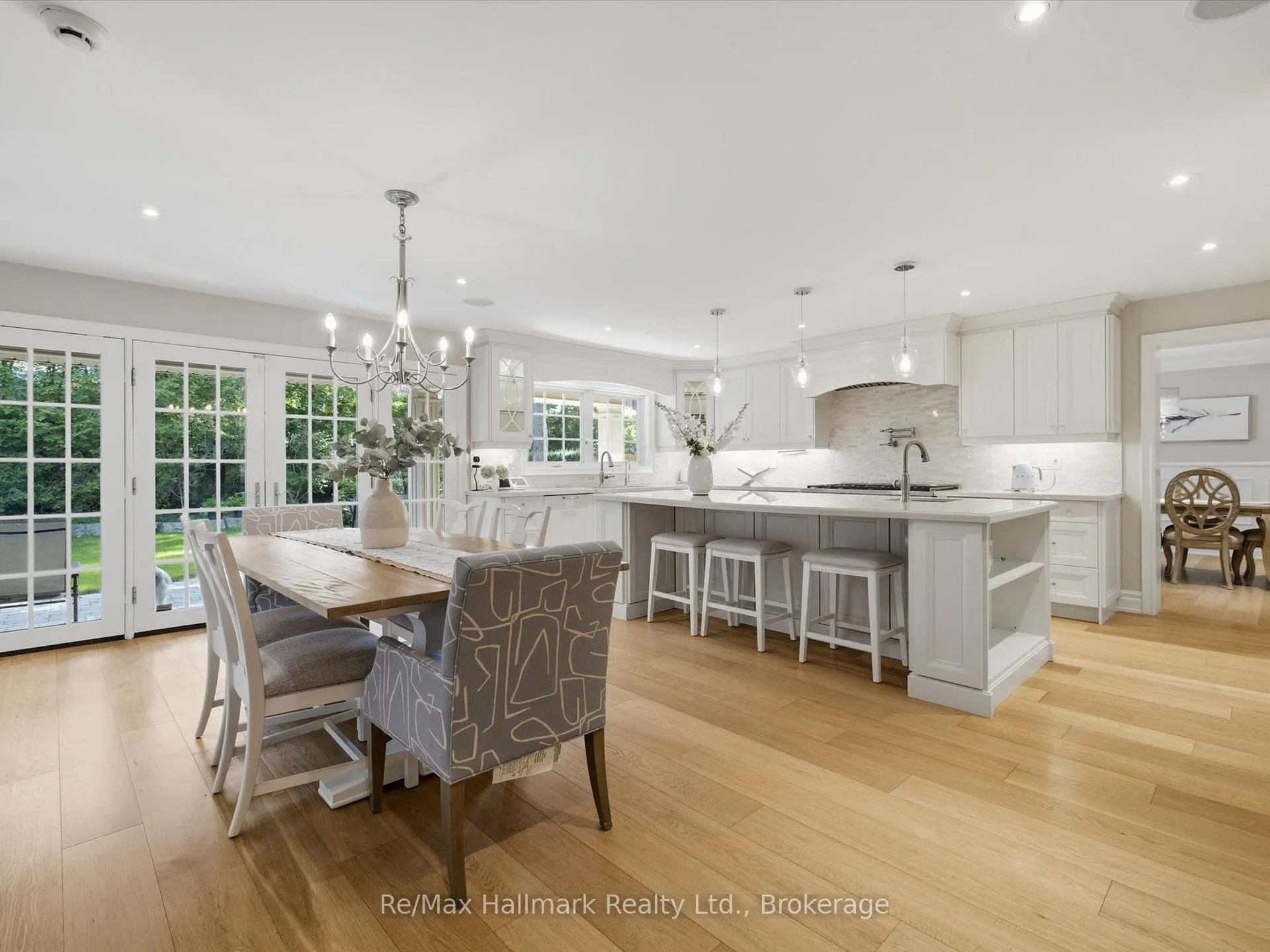 Photo 11 of 153 Cairncroft Road, Oakville, Morrison — HOMEH
