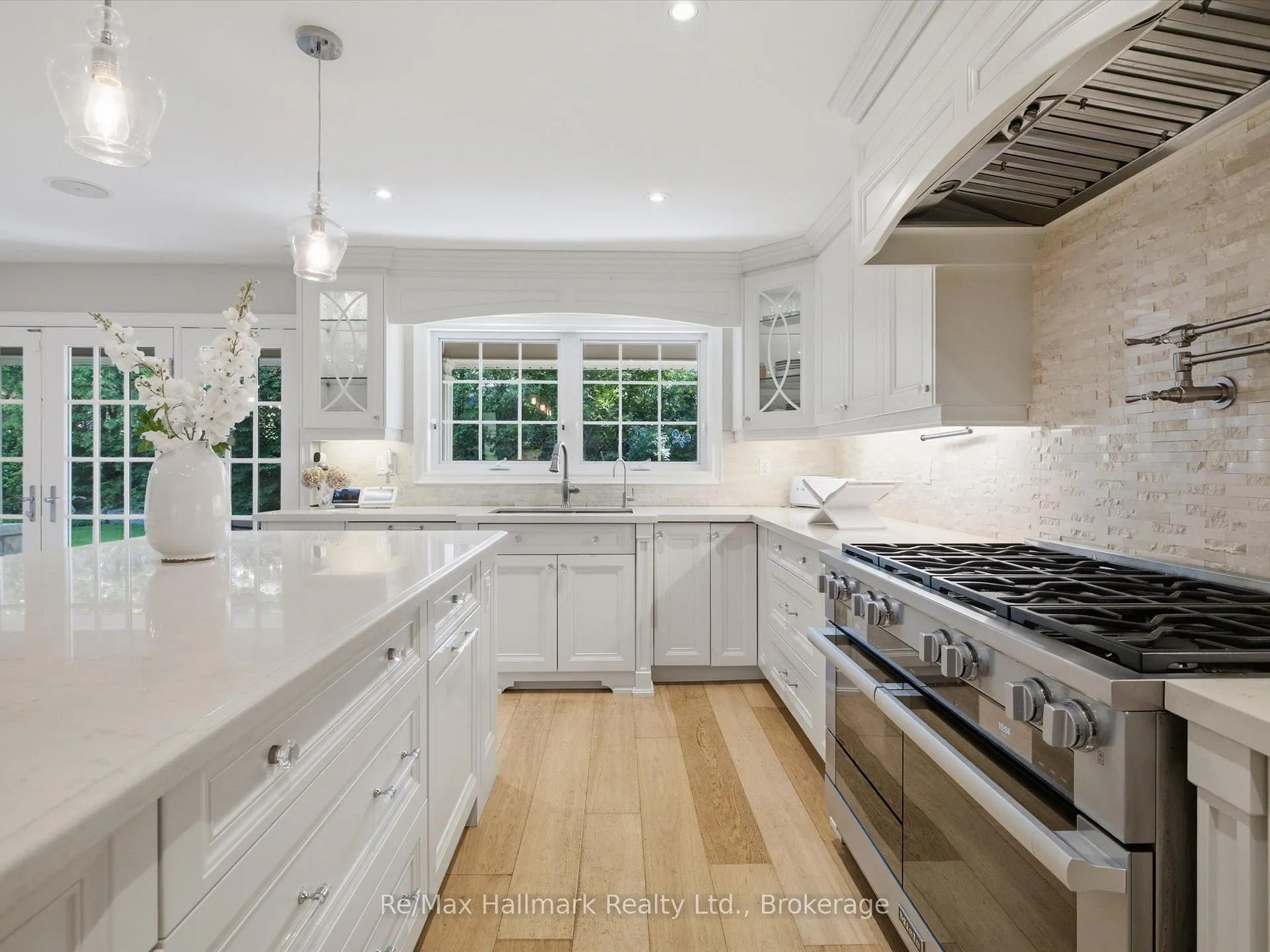 Photo 15 of 153 Cairncroft Road, Oakville, Morrison — HOMEH