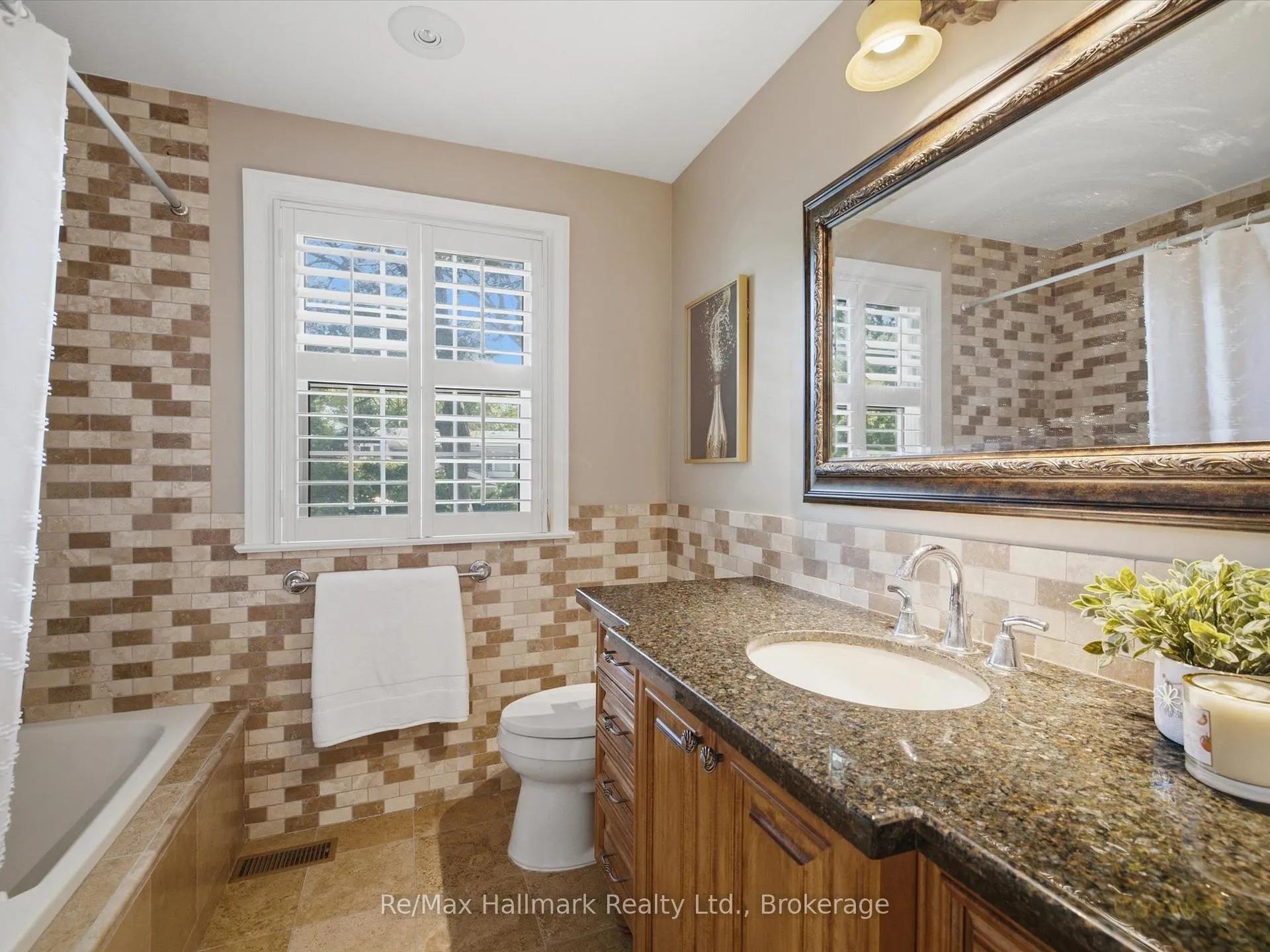Photo 38 of 153 Cairncroft Road, Oakville, Morrison — HOMEH