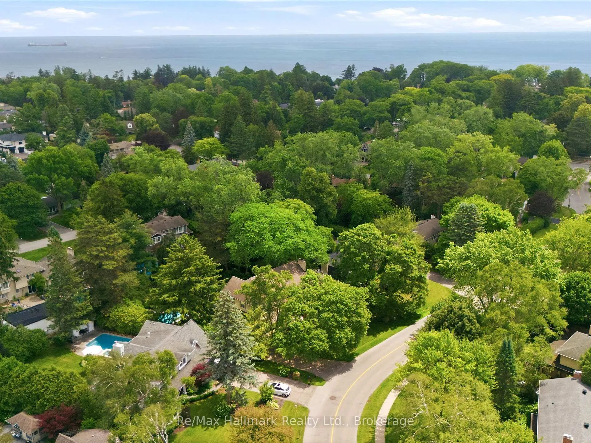 Photo 45 of 153 Cairncroft Road, Oakville, Morrison — HOMEH