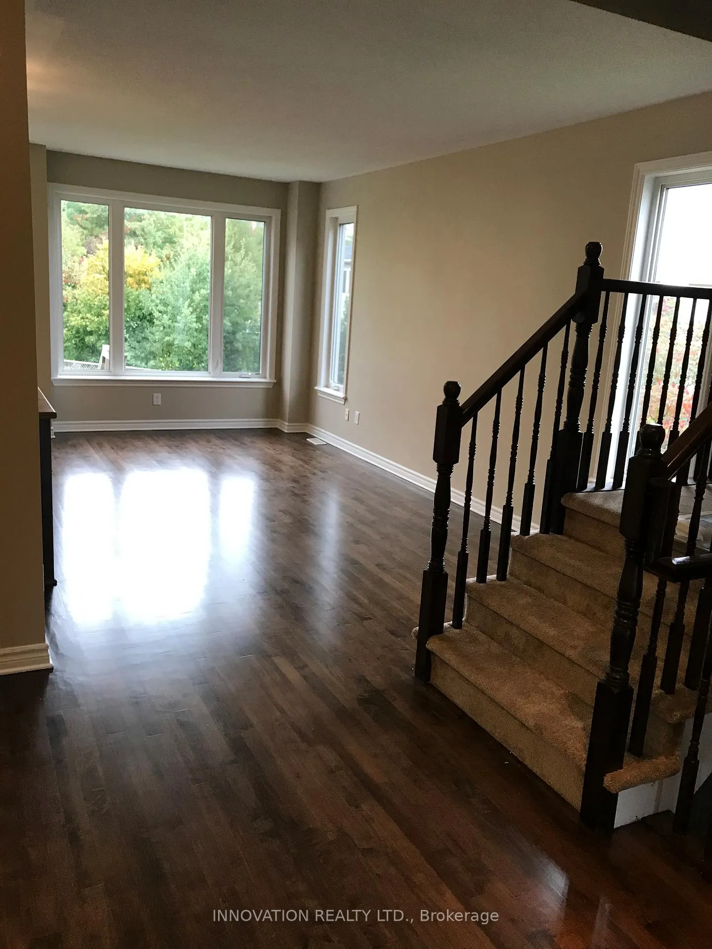 Photo 3 of 898 Fletcher Circle, Ottawa, Kanata - Kanata Lakes/Heritage Hills — HOMEH