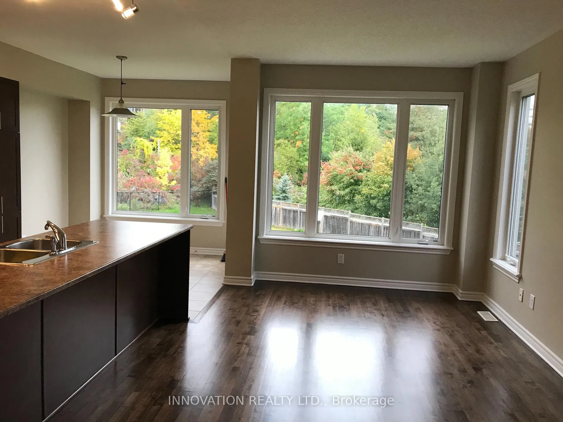 Photo 7 of 898 Fletcher Circle, Ottawa, Kanata - Kanata Lakes/Heritage Hills — HOMEH